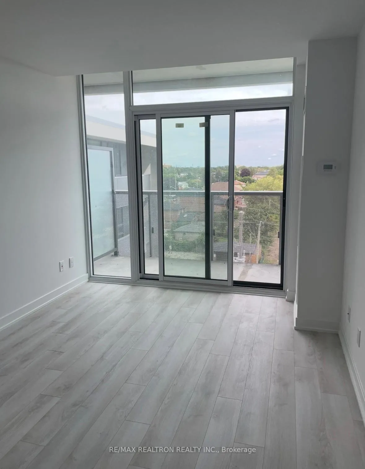 Photo 3 of Unit 718, 120 Varna Drive, Toronto, Englemount-Lawrence — HOMEH