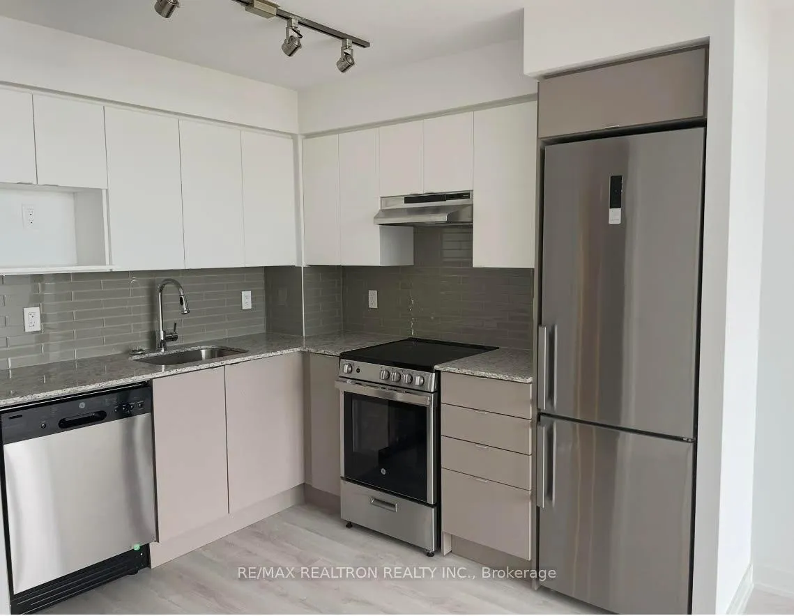 Photo 8 of Unit 718, 120 Varna Drive, Toronto, Englemount-Lawrence — HOMEH