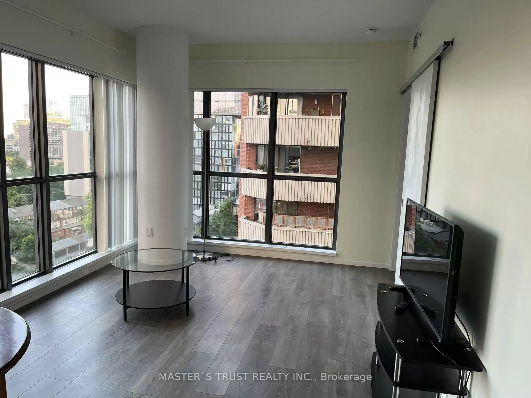 Front of Unit 1005, 159 Dundas Street E