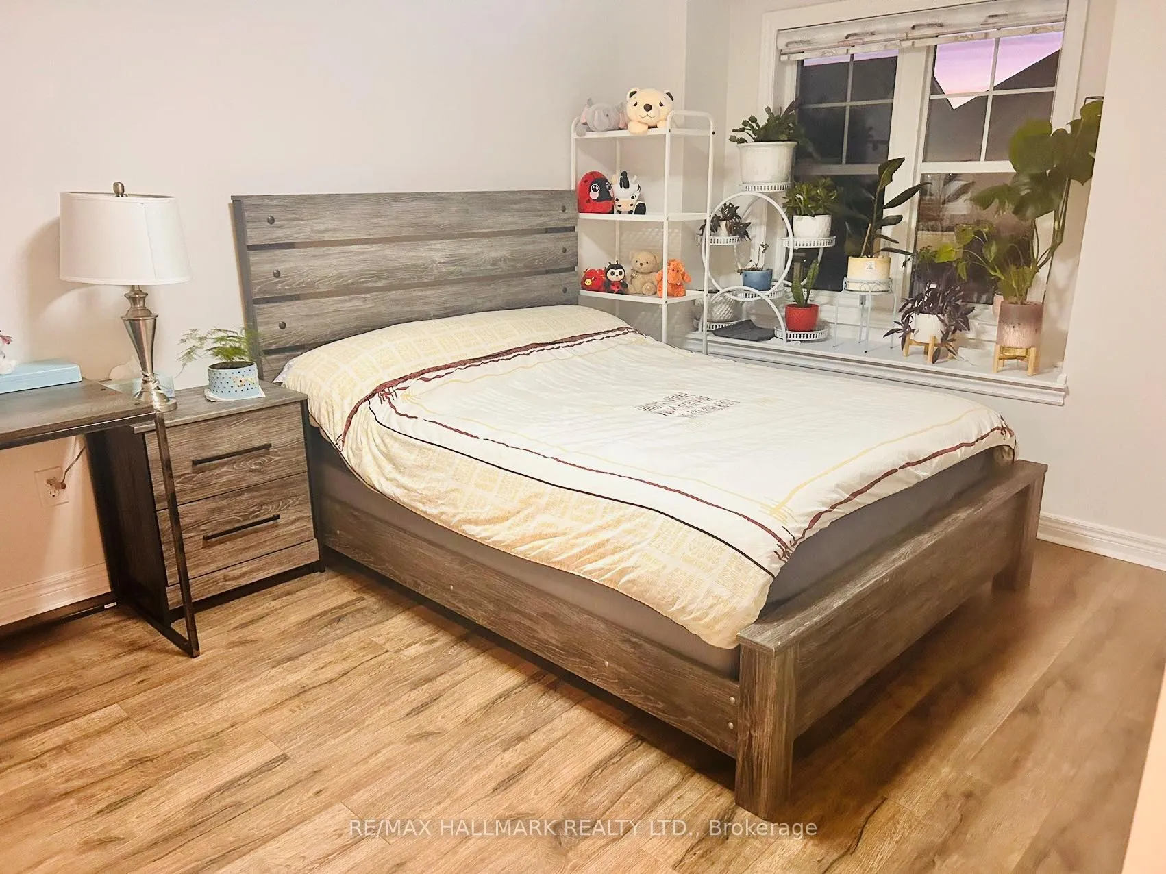 Photo 1 of Unit room-1, 3 London Plane Dr, Markham, Berczy — HOMEH