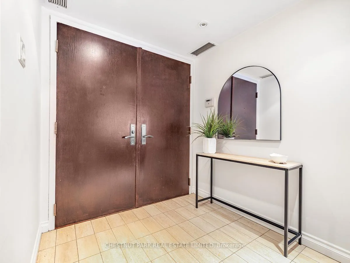 Photo 3 of Unit 809, 3900 Yonge Street, Toronto, Bedford Park-Nortown — HOMEH
