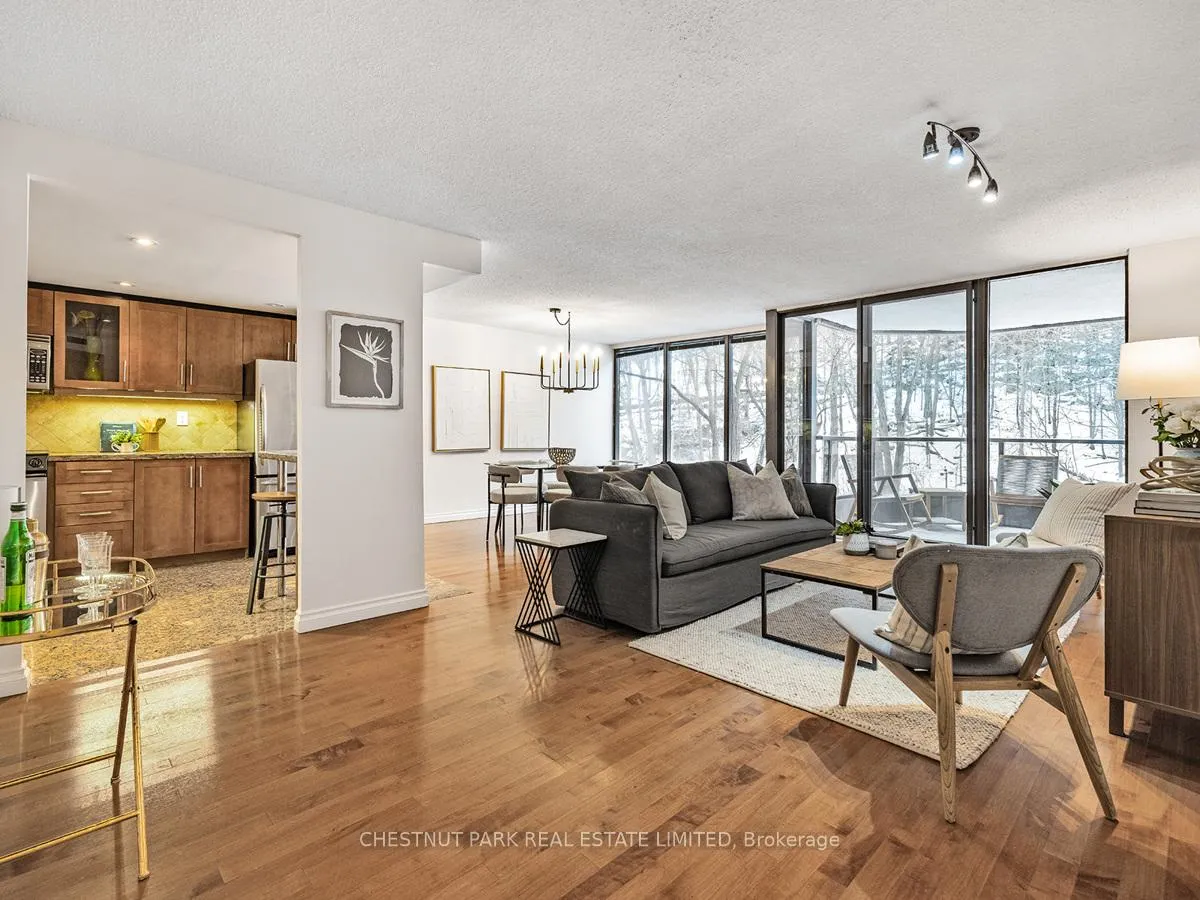 Photo 4 of Unit 809, 3900 Yonge Street, Toronto, Bedford Park-Nortown — HOMEH