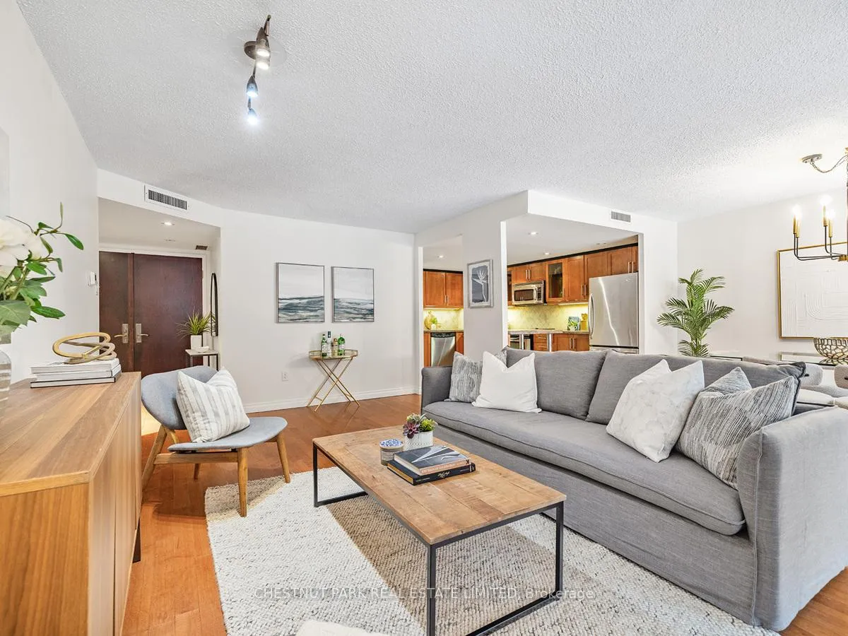 Photo 8 of Unit 809, 3900 Yonge Street, Toronto, Bedford Park-Nortown — HOMEH