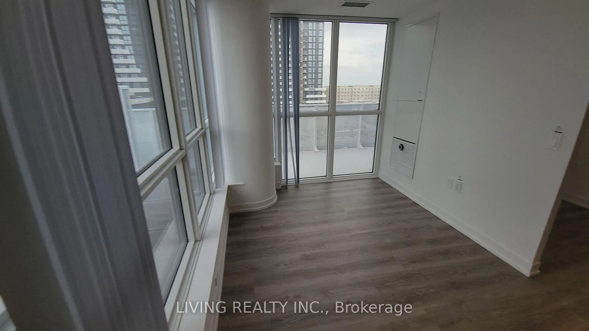 Photo 3 of Unit 715, 195 Commerce Street, Vaughan, Vaughan Corporate Centre — HOMEH