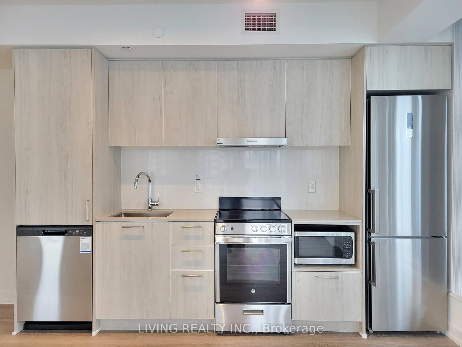 Photo 5 of Unit 715, 195 Commerce Street, Vaughan, Vaughan Corporate Centre — HOMEH
