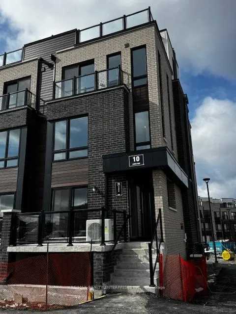 Front of Unit 4, 10 Liben Way