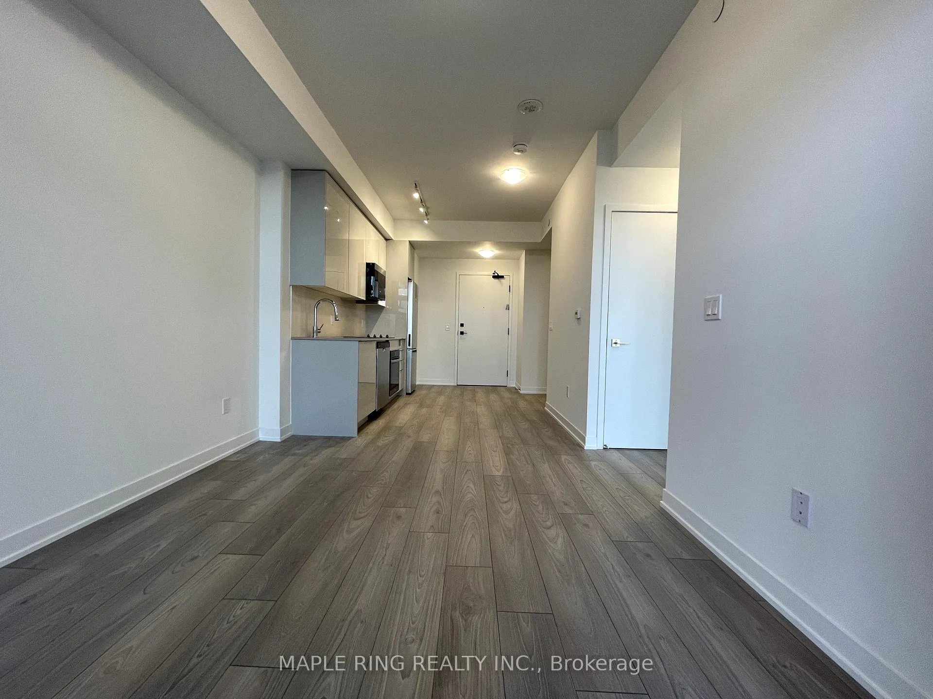 Photo 1 of Unit 1626, 498 Caldari Road, Vaughan, Concord — HOMEH