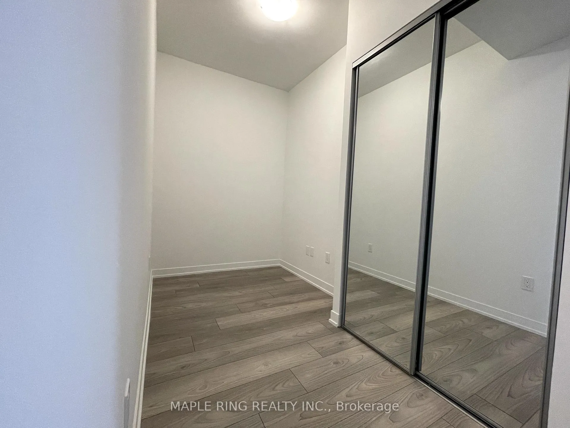 Photo 2 of Unit 1626, 498 Caldari Road, Vaughan, Concord — HOMEH