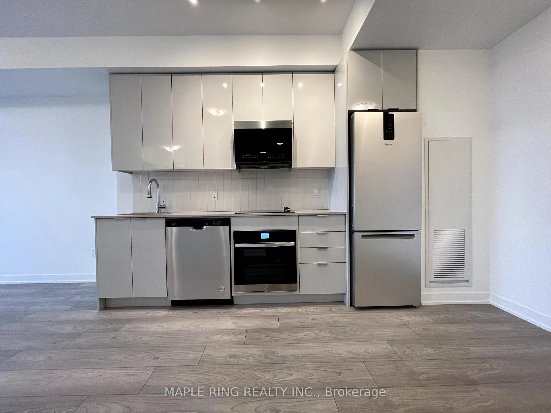 Photo 4 of Unit 1626, 498 Caldari Road, Vaughan, Concord — HOMEH