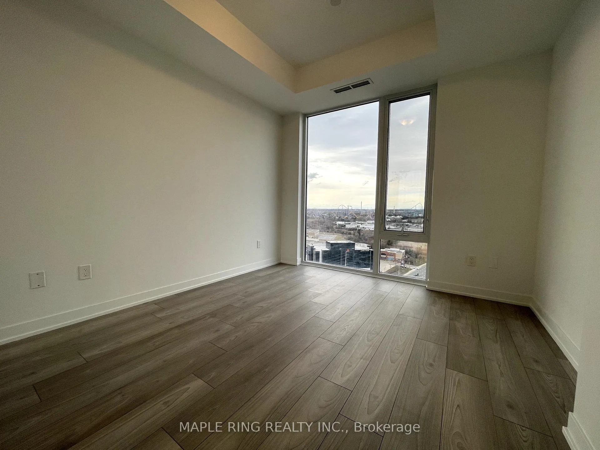 Photo 7 of Unit 1626, 498 Caldari Road, Vaughan, Concord — HOMEH