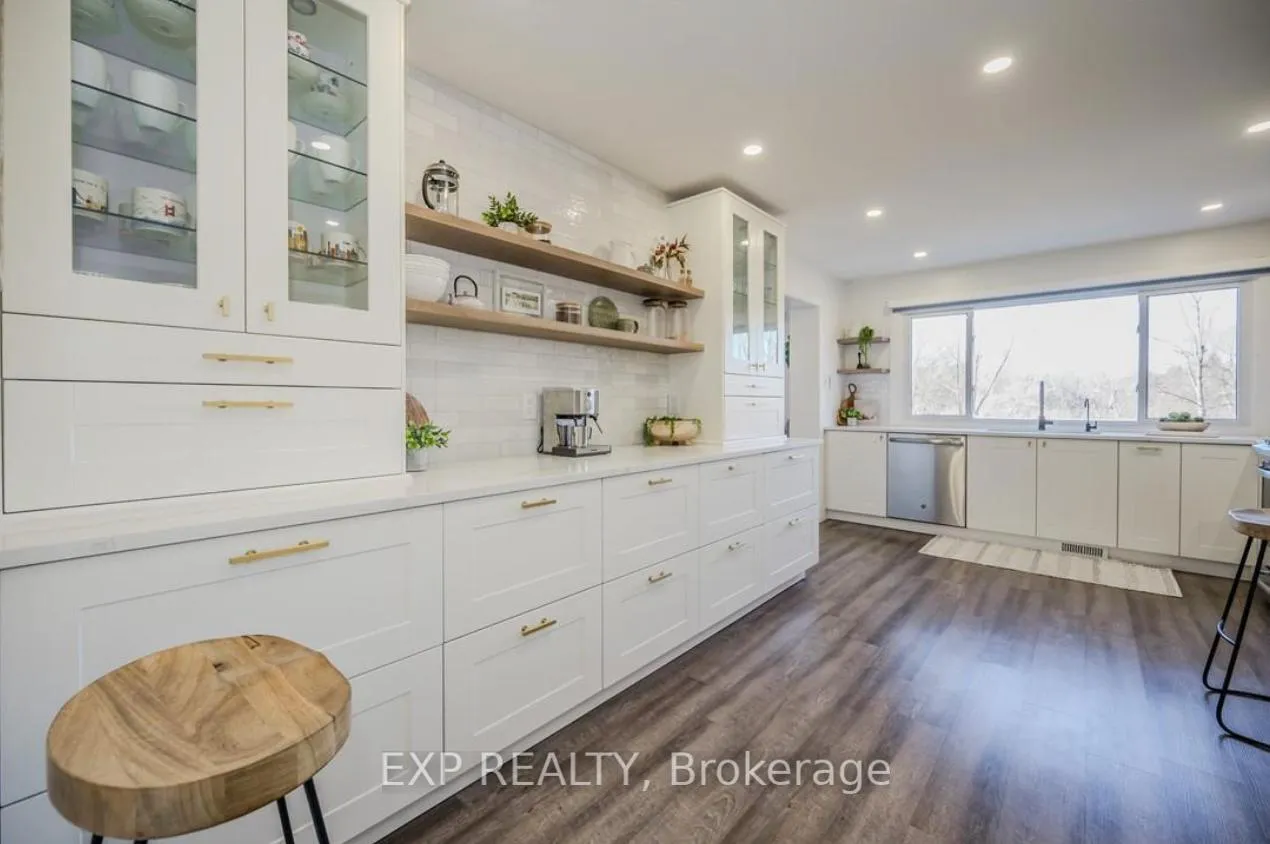 Photo 1 of Unit 23, 30 Green Valley Drive, Kitchener, Pioneer Park — HOMEH