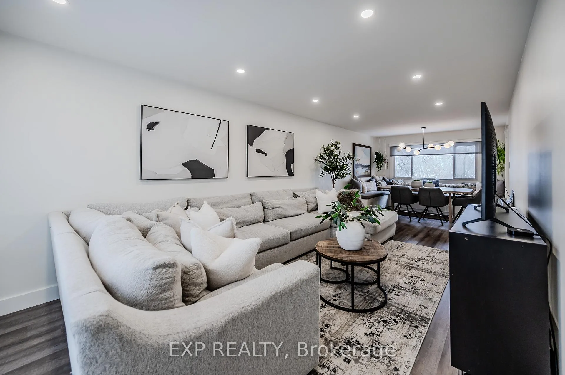 Photo 4 of Unit 23, 30 Green Valley Drive, Kitchener, Pioneer Park — HOMEH