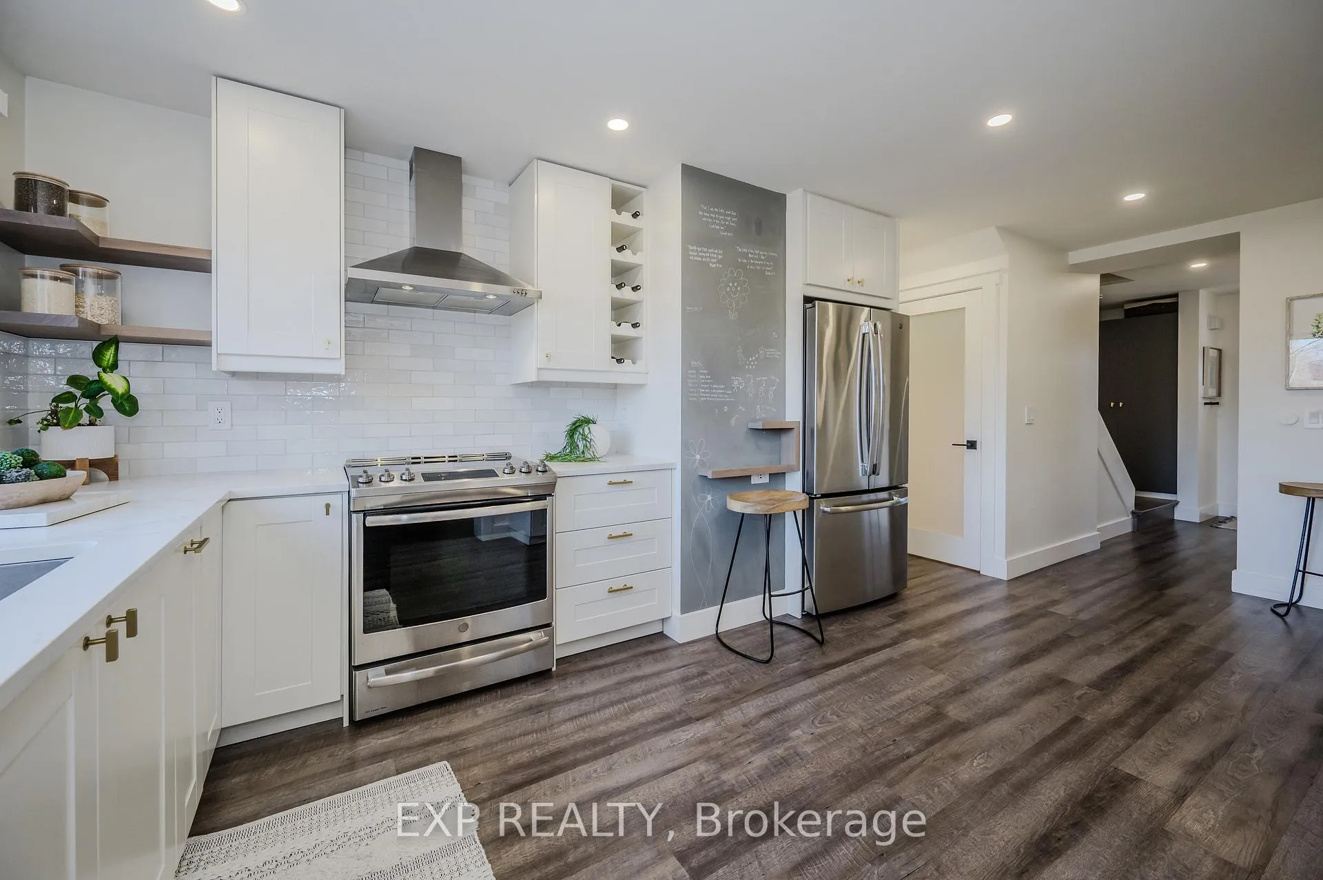 Photo 10 of Unit 23, 30 Green Valley Drive, Kitchener, Pioneer Park — HOMEH