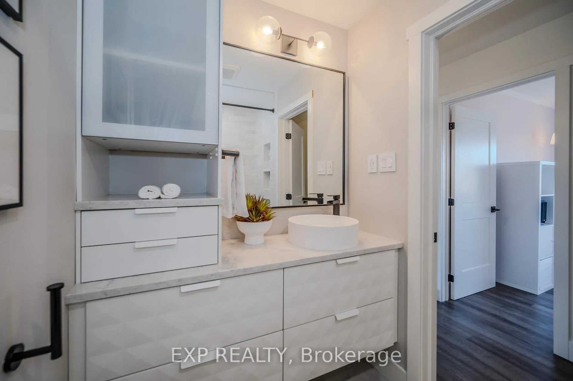 Photo 18 of Unit 23, 30 Green Valley Drive, Kitchener, Pioneer Park — HOMEH