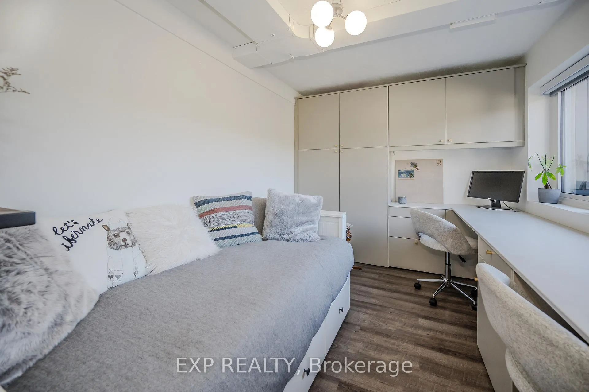 Photo 33 of Unit 23, 30 Green Valley Drive, Kitchener, Pioneer Park — HOMEH