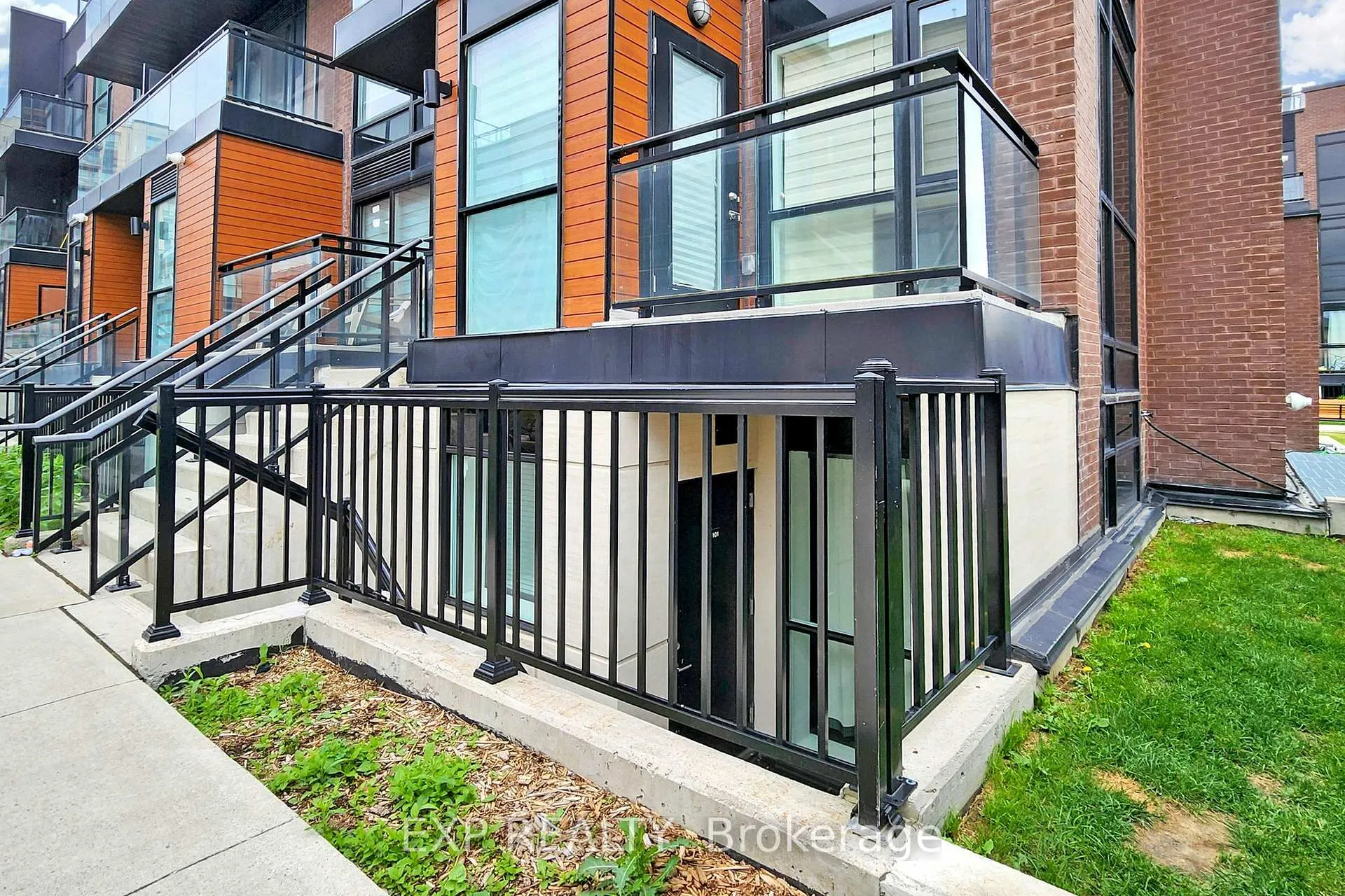 Photo 3 of Unit 101, 5299 Highway 7 Street, Vaughan, Vaughan Grove — HOMEH