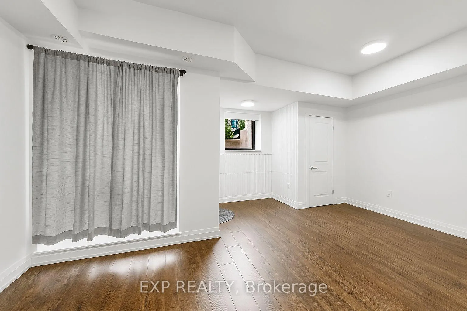 Photo 9 of Unit 101, 5299 Highway 7 Street, Vaughan, Vaughan Grove — HOMEH