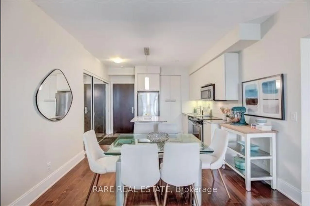 Photo 5 of Unit 1322, 70 Roehampton Avenue, Toronto, Mount Pleasant West — HOMEH