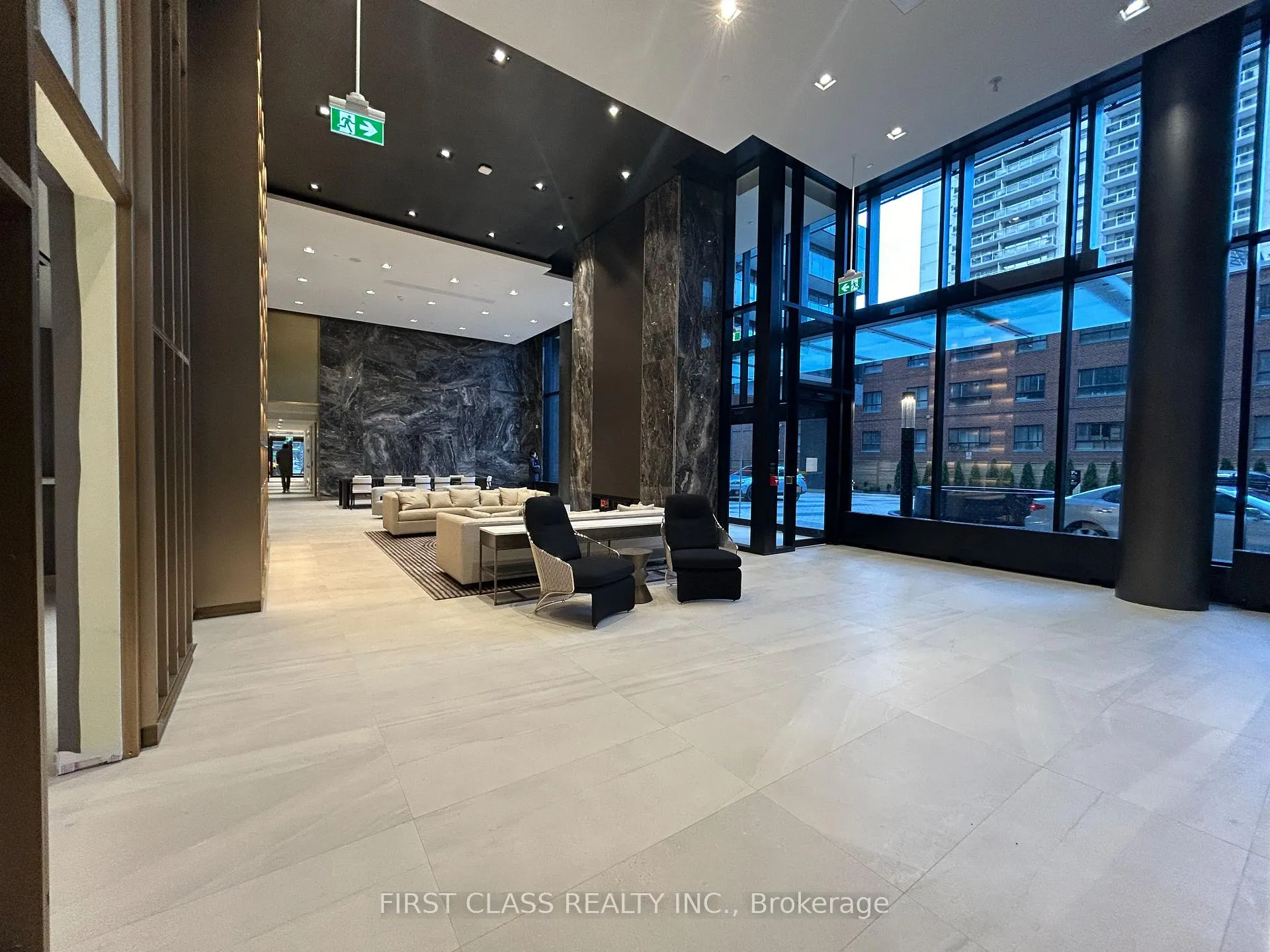 Photo 3 of Unit 1603, 127 Broadway Avenue, Toronto, Mount Pleasant West — HOMEH
