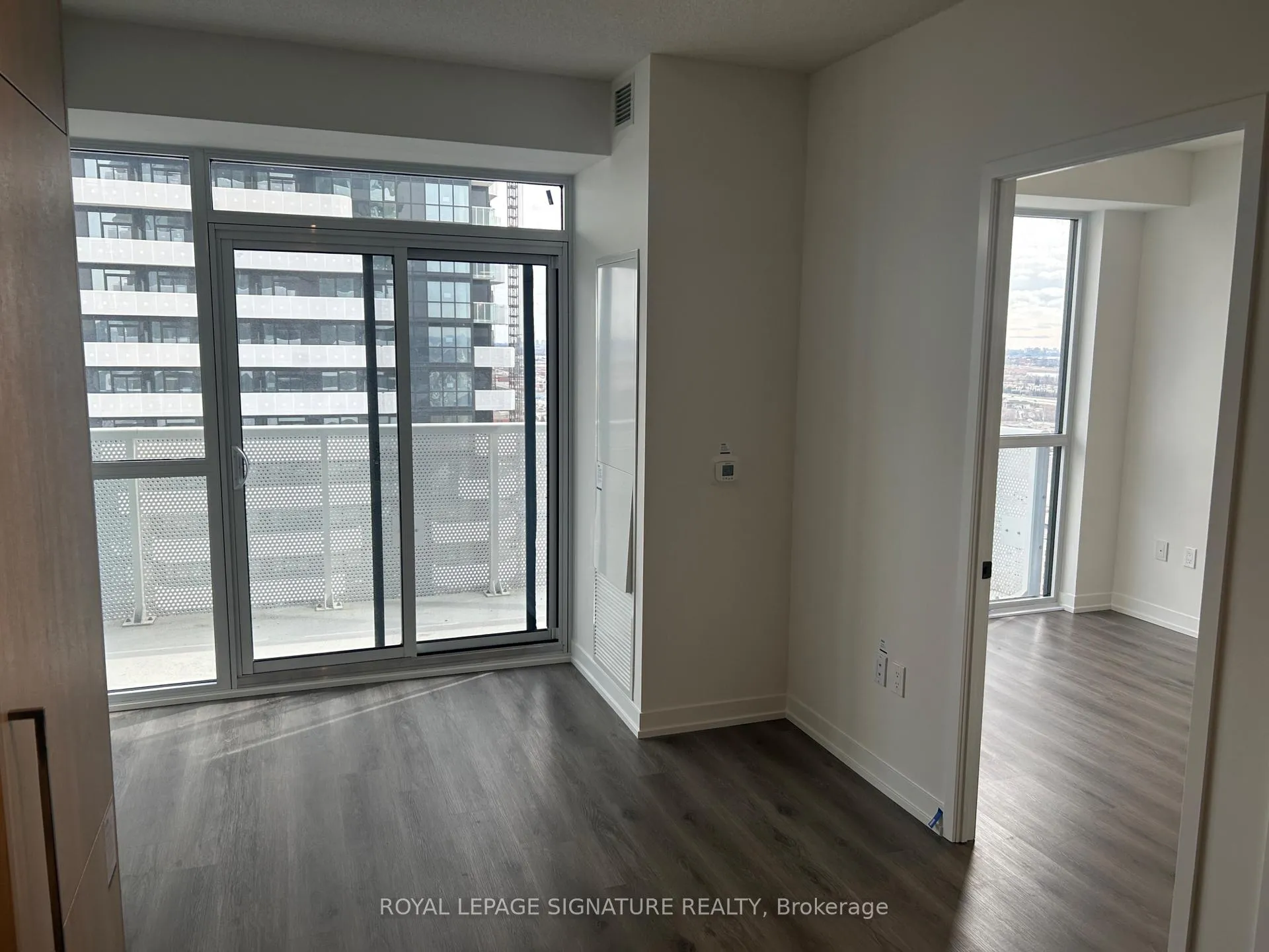 Photo 5 of Unit 2501, 225 Commerce Street, Vaughan, Vaughan Corporate Centre — HOMEH