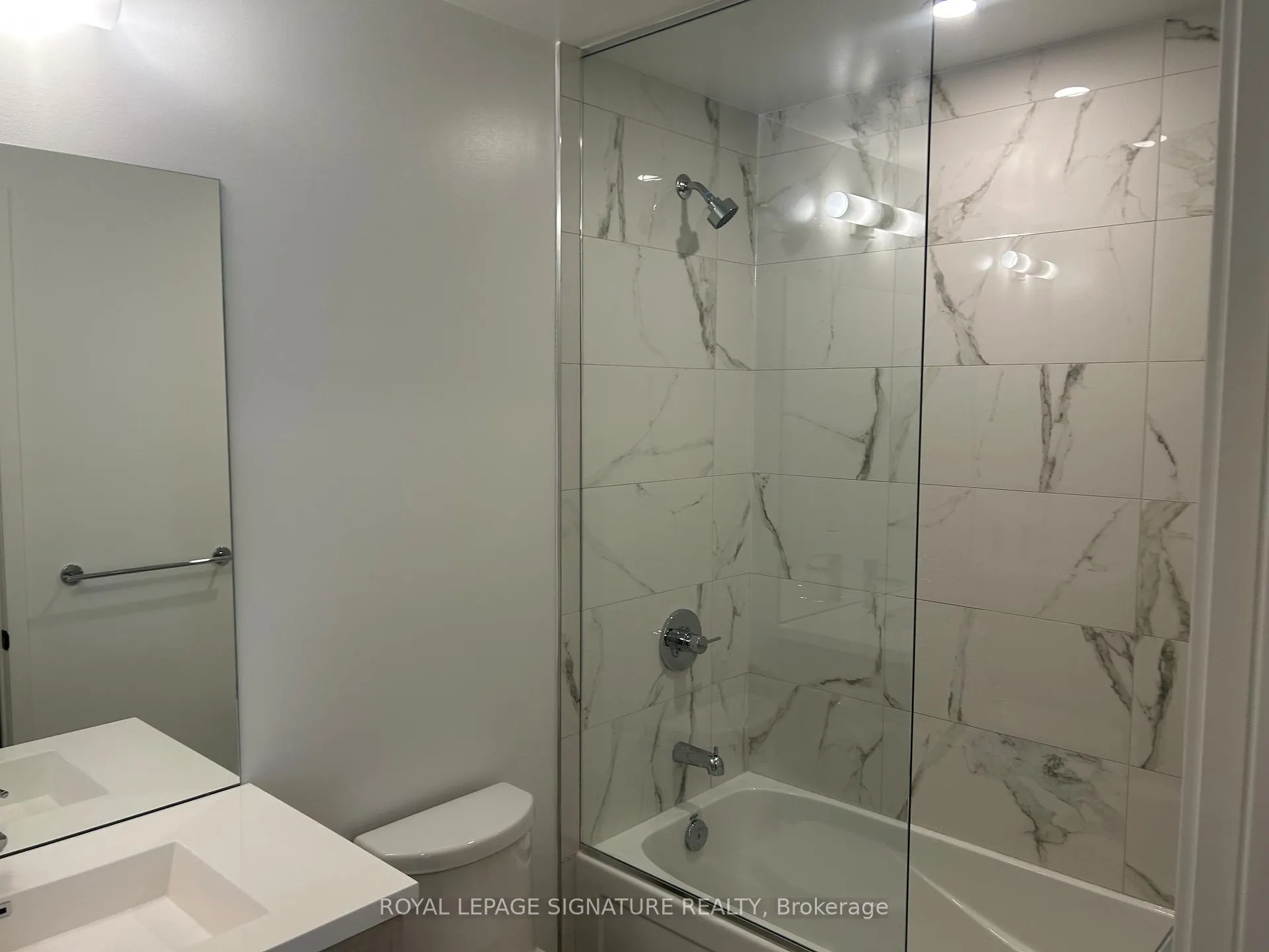 Photo 15 of Unit 2501, 225 Commerce Street, Vaughan, Vaughan Corporate Centre — HOMEH