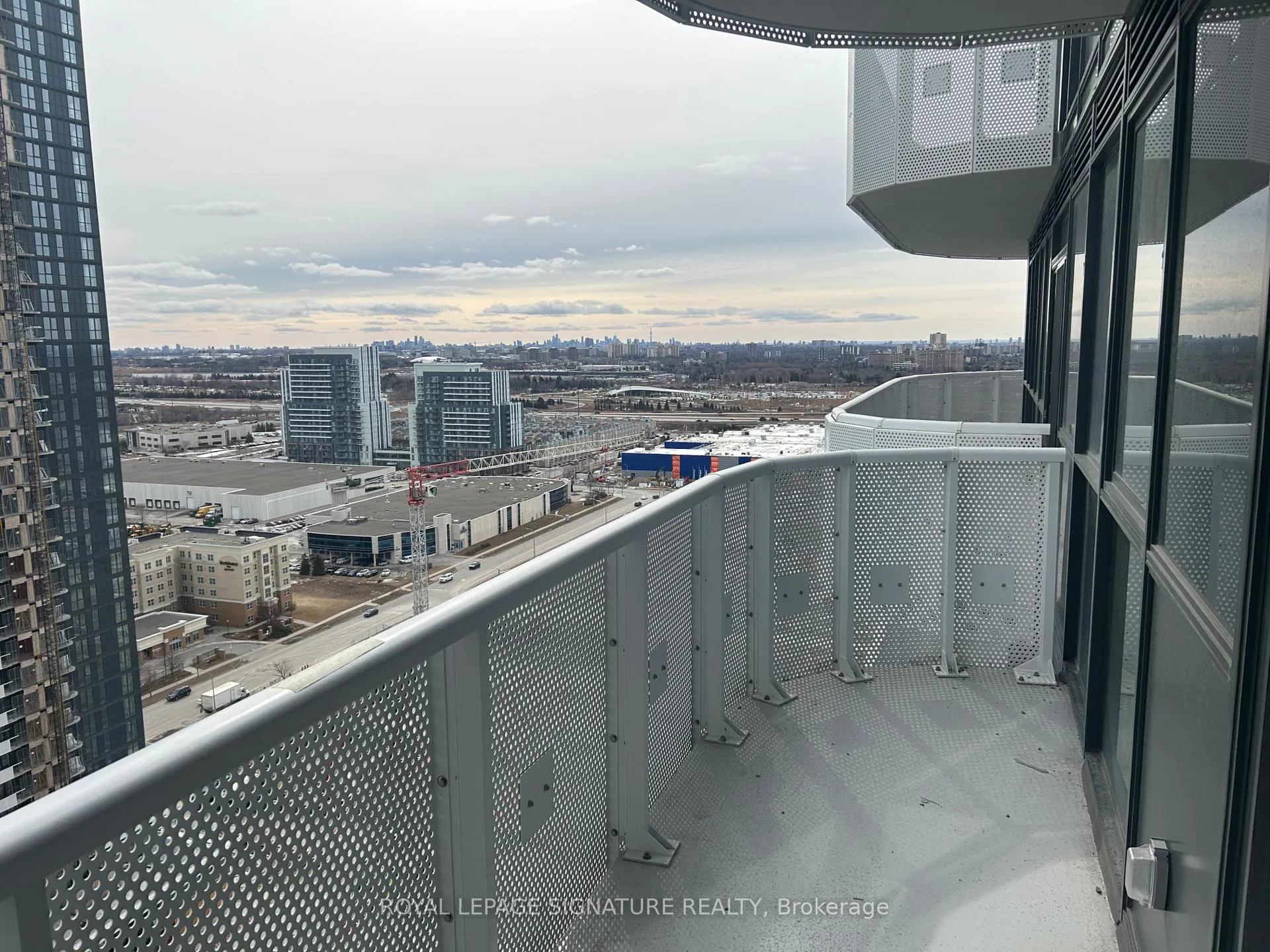 Photo 18 of Unit 2501, 225 Commerce Street, Vaughan, Vaughan Corporate Centre — HOMEH