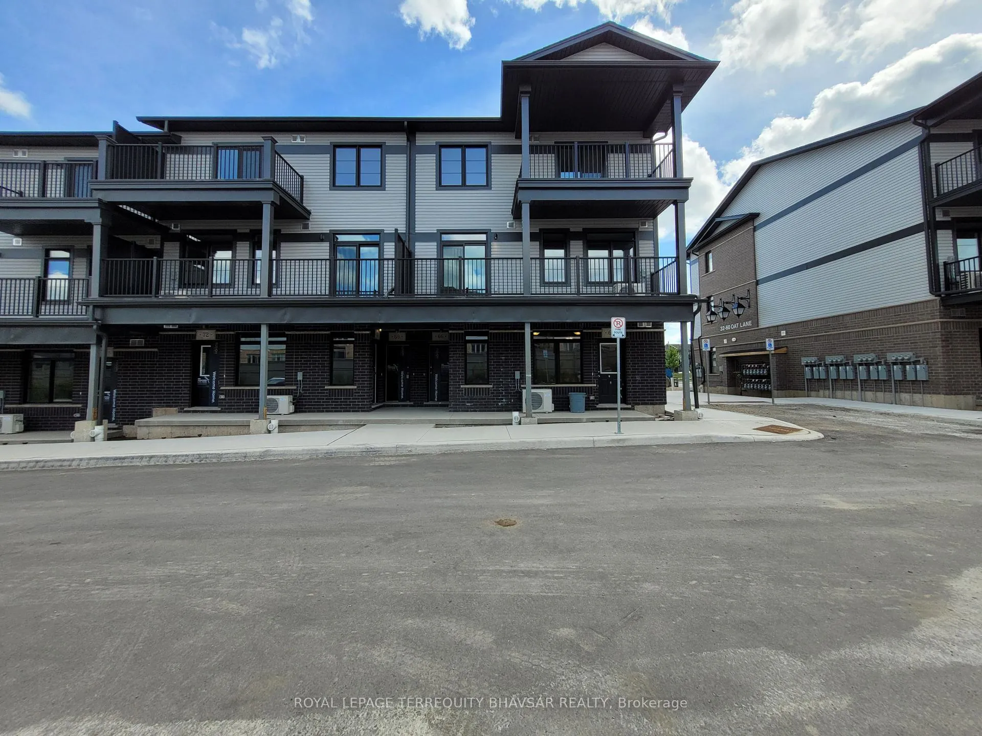 Photo 2 of 64 Oat Lane, Kitchener — HOMEH