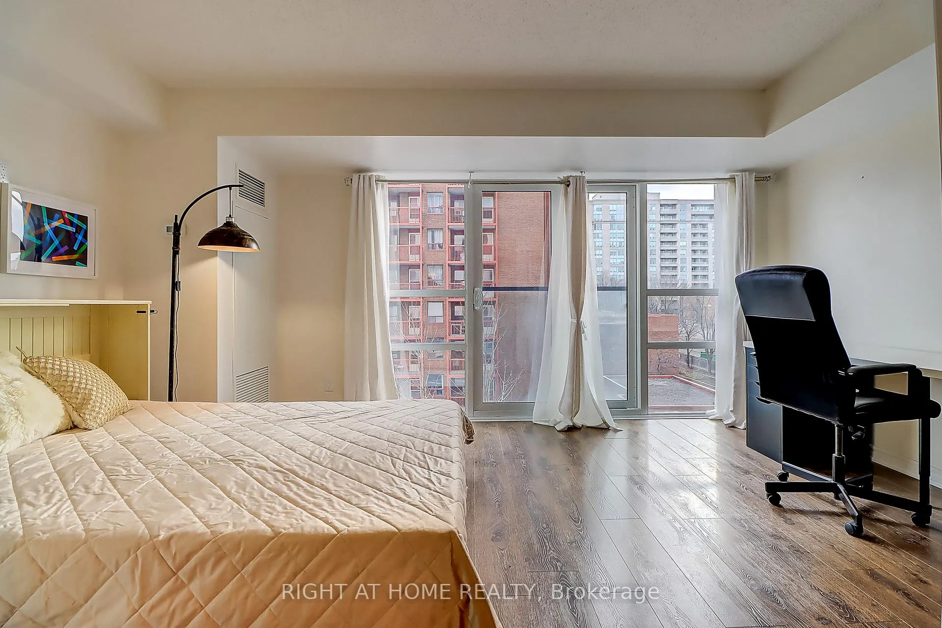Photo 23 of Unit 423, 35 Saranac Boulevard, Toronto, Englemount-Lawrence — HOMEH