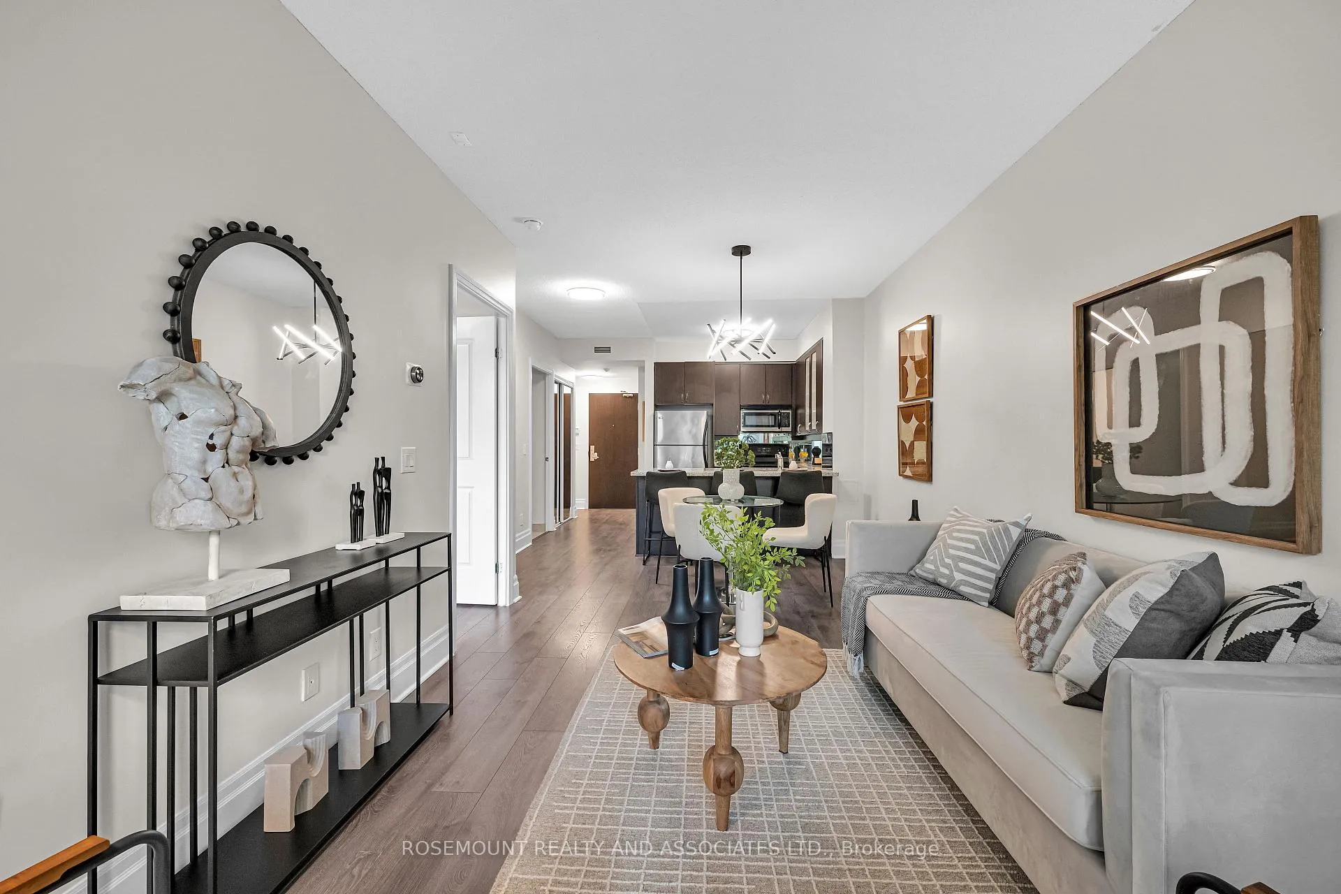Front of Unit 223, 39 Upper Duke Crescent