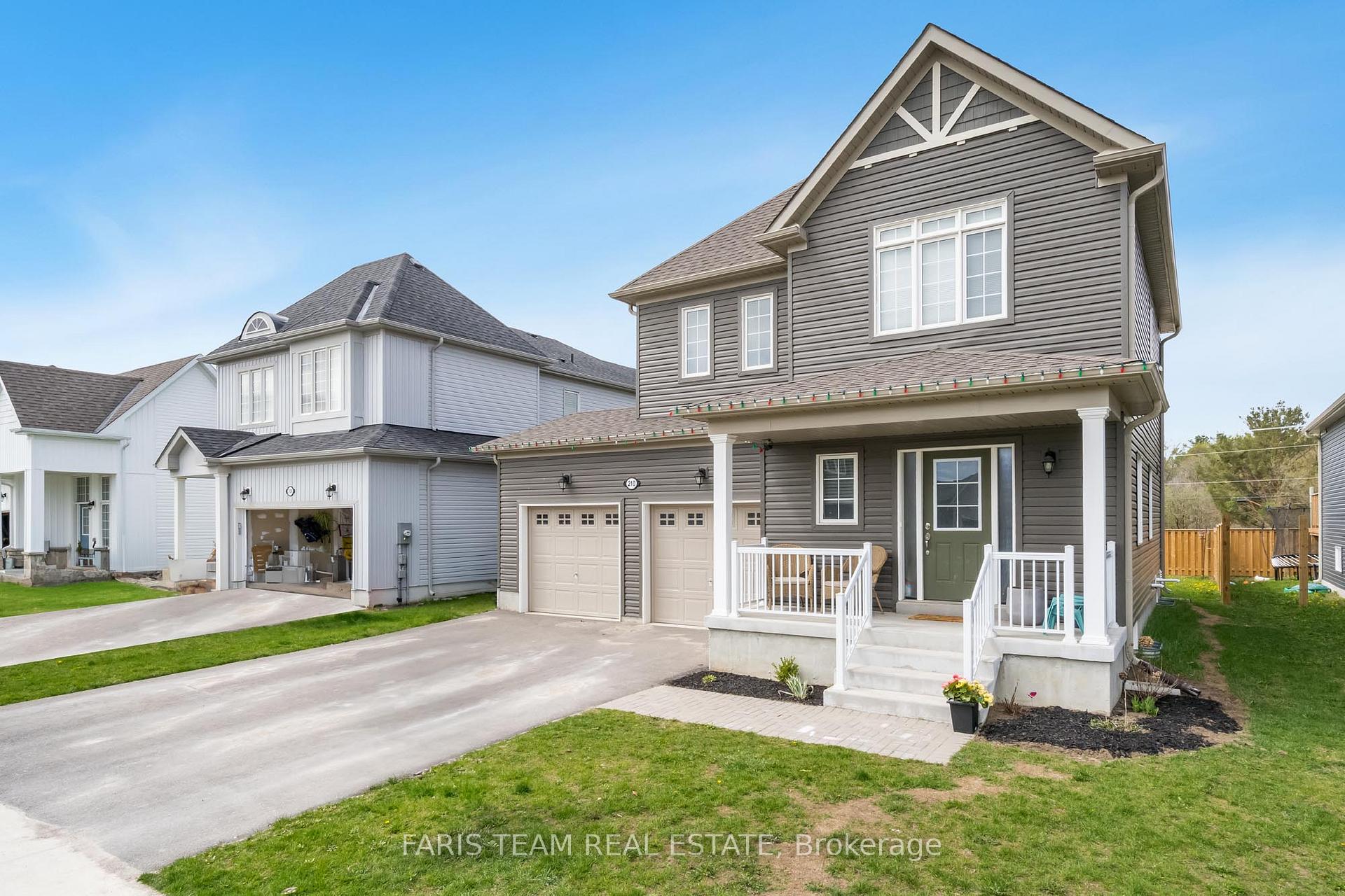 Photo 3 of 210 Springfield Crescent, Clearview, Stayner — HOMEH