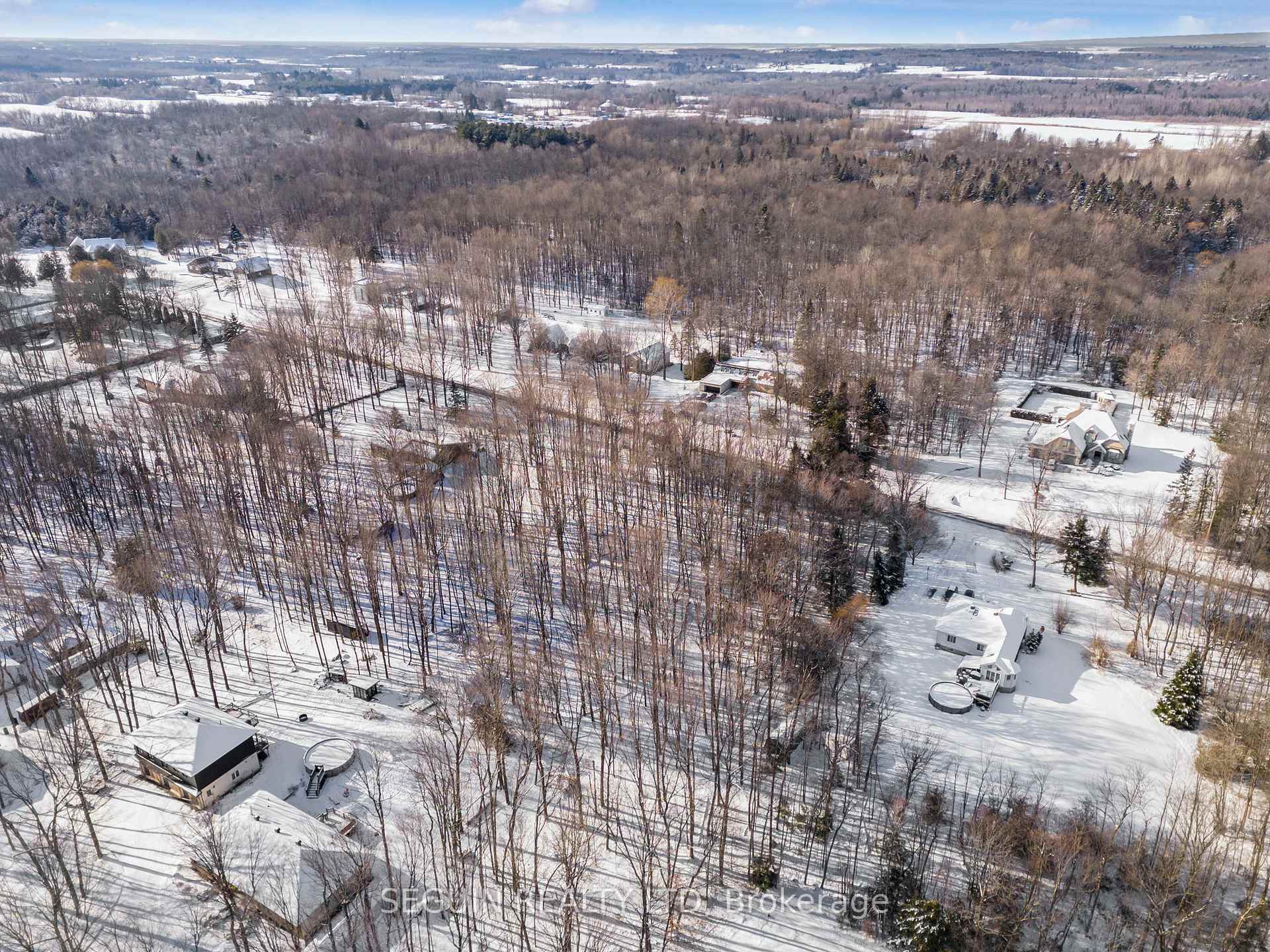Photo 7 of 2777 Maplewood Drive, Champlain, Champlain Twp — HOMEH