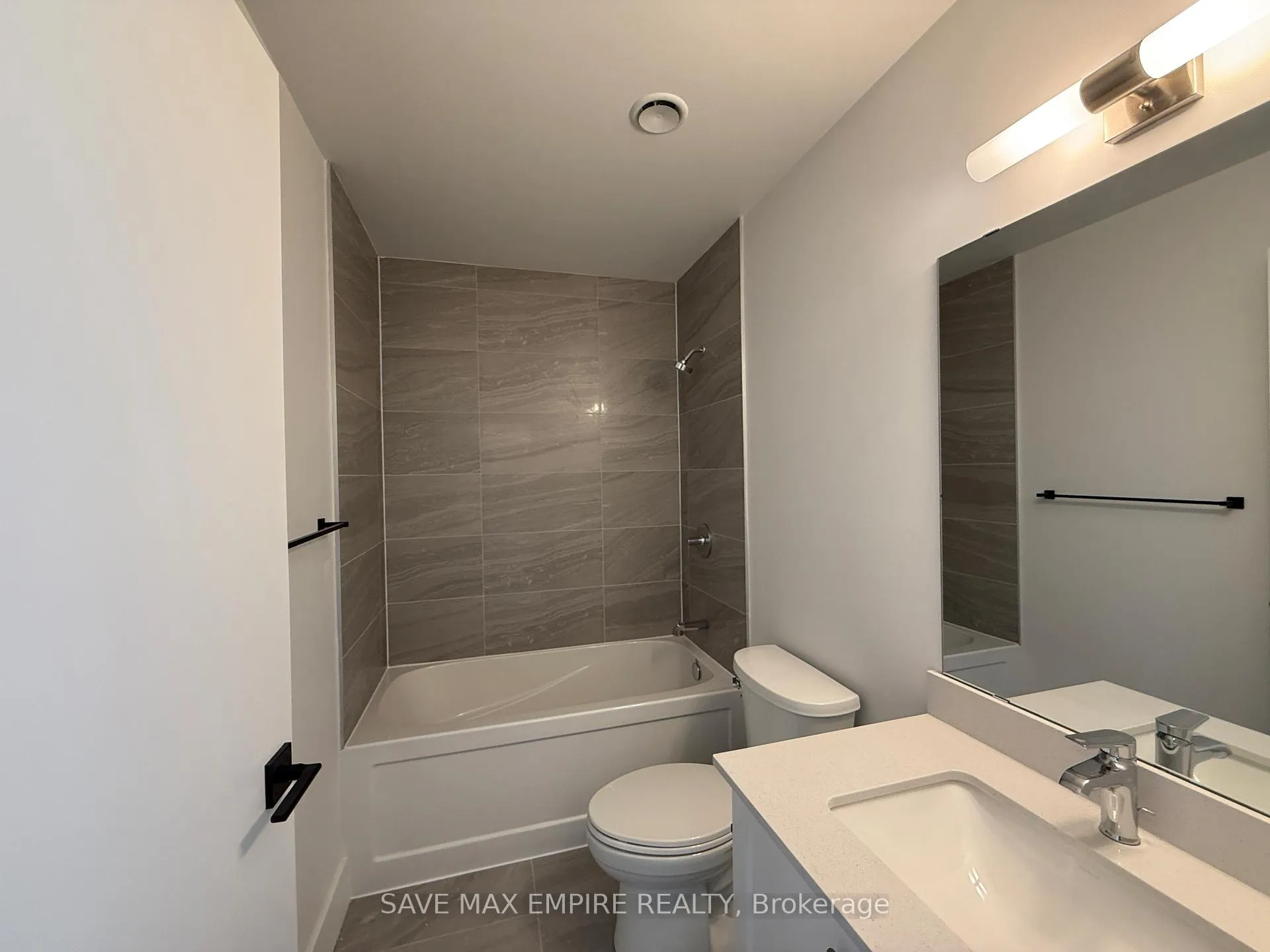 Photo 11 of Unit 1009, 2782 Barton Street, Hamilton, Riverdale — HOMEH
