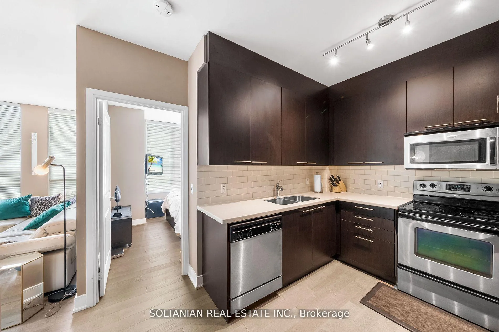 Photo 11 of Unit 105, 88 Broadway Avenue, Toronto, Mount Pleasant West — HOMEH