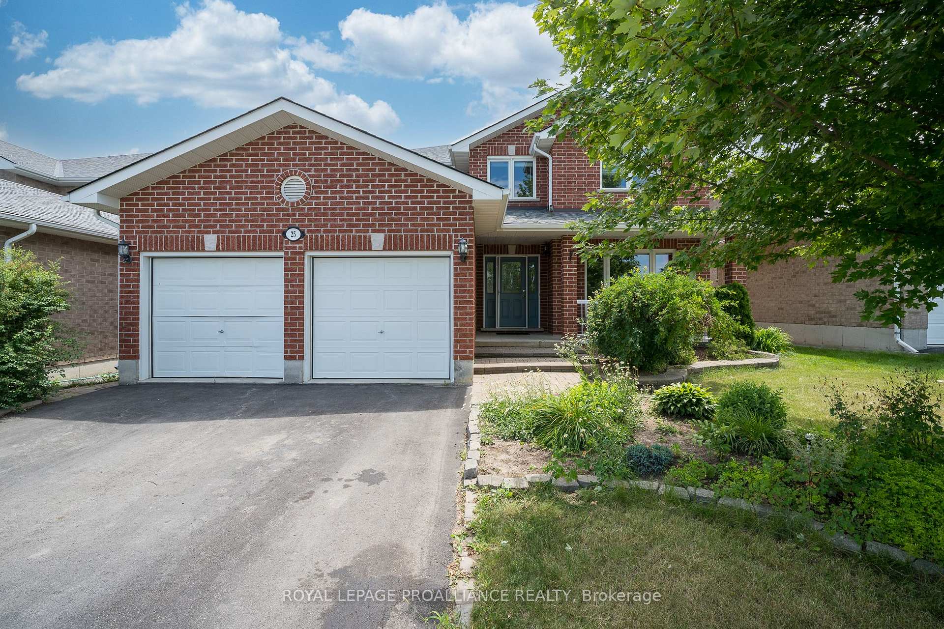 Photo 2 of 25 Simcoe Drive, Belleville, Thurlow Ward — HOMEH