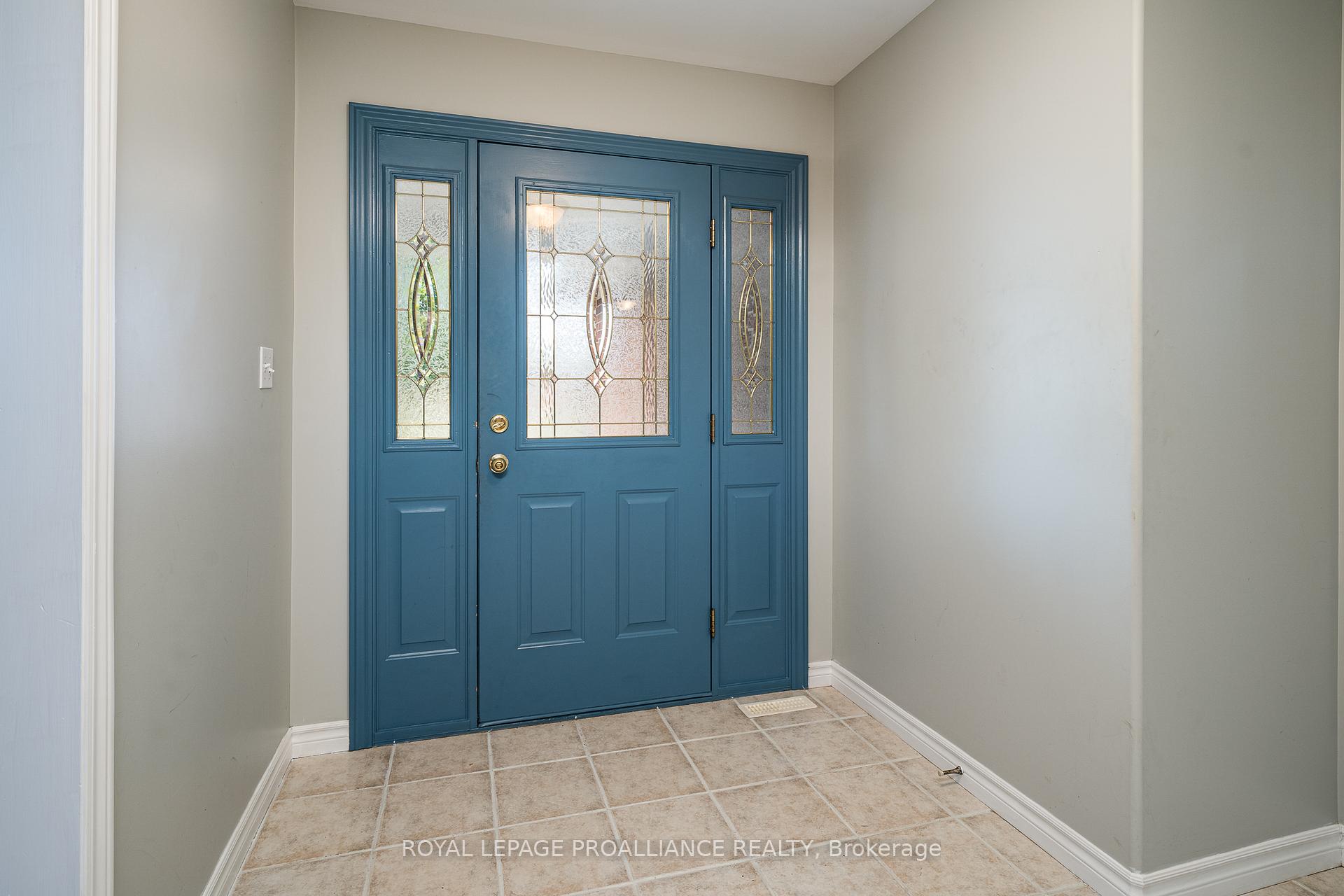 Photo 7 of 25 Simcoe Drive, Belleville, Thurlow Ward — HOMEH