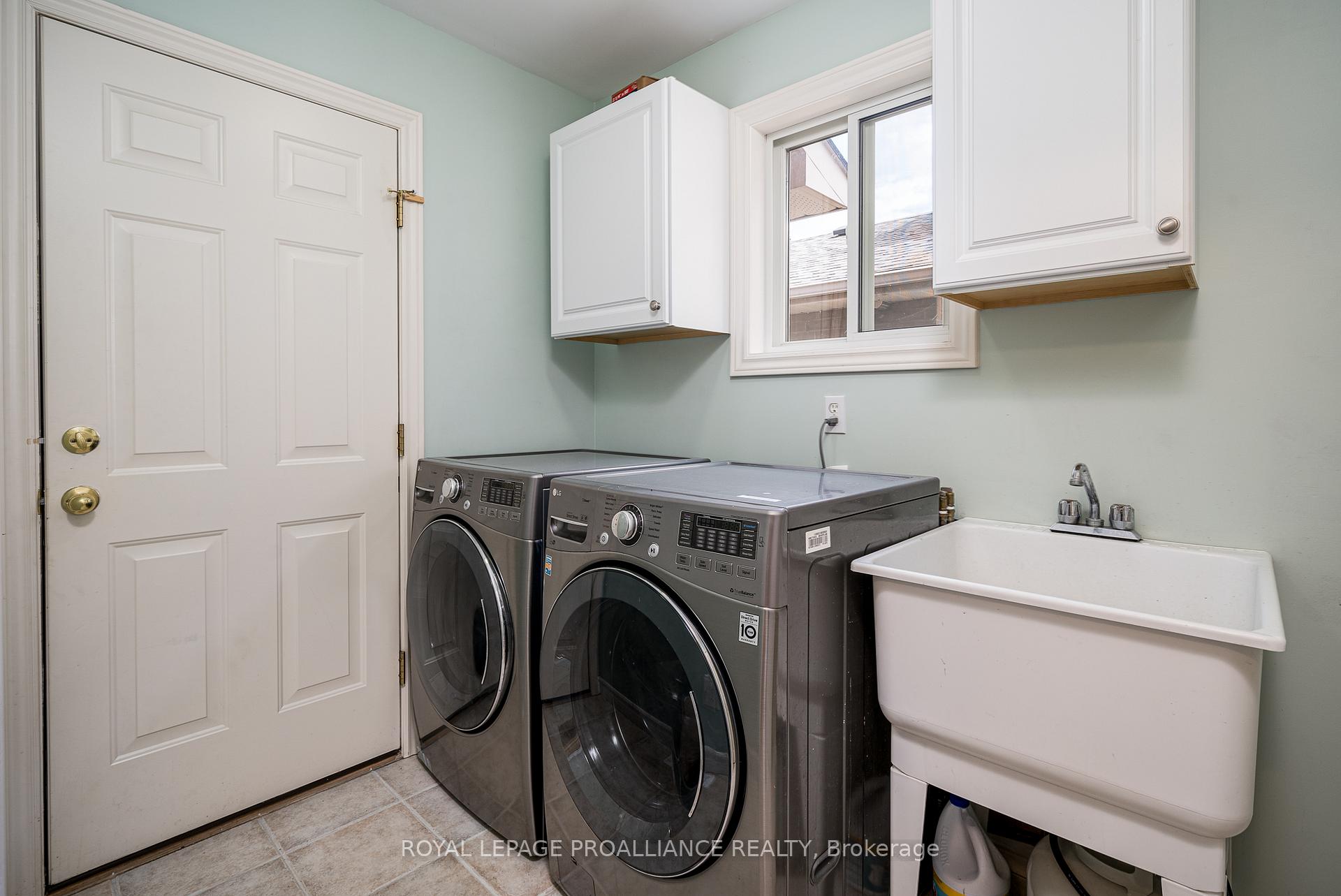 Photo 19 of 25 Simcoe Drive, Belleville, Thurlow Ward — HOMEH