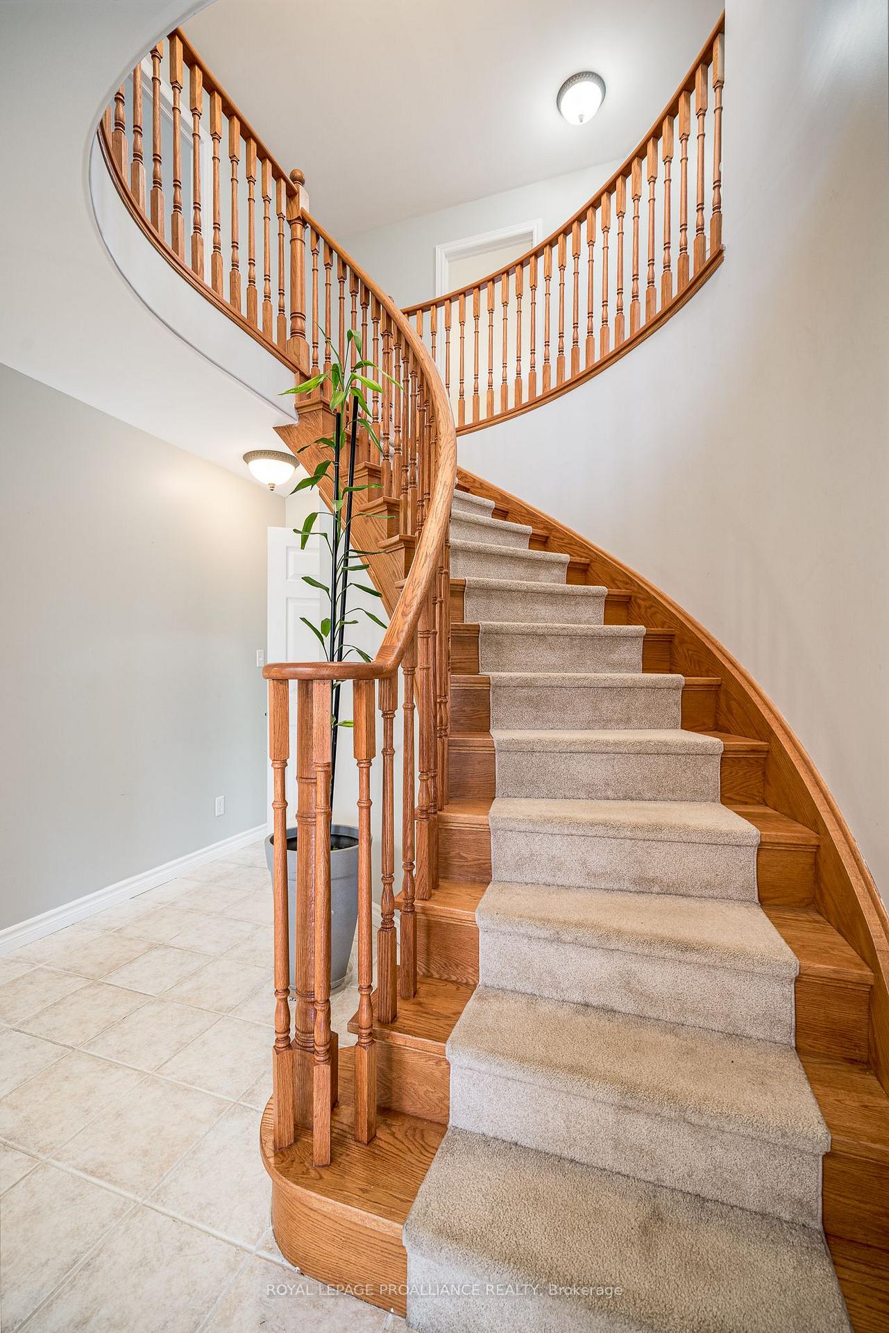 Photo 20 of 25 Simcoe Drive, Belleville, Thurlow Ward — HOMEH