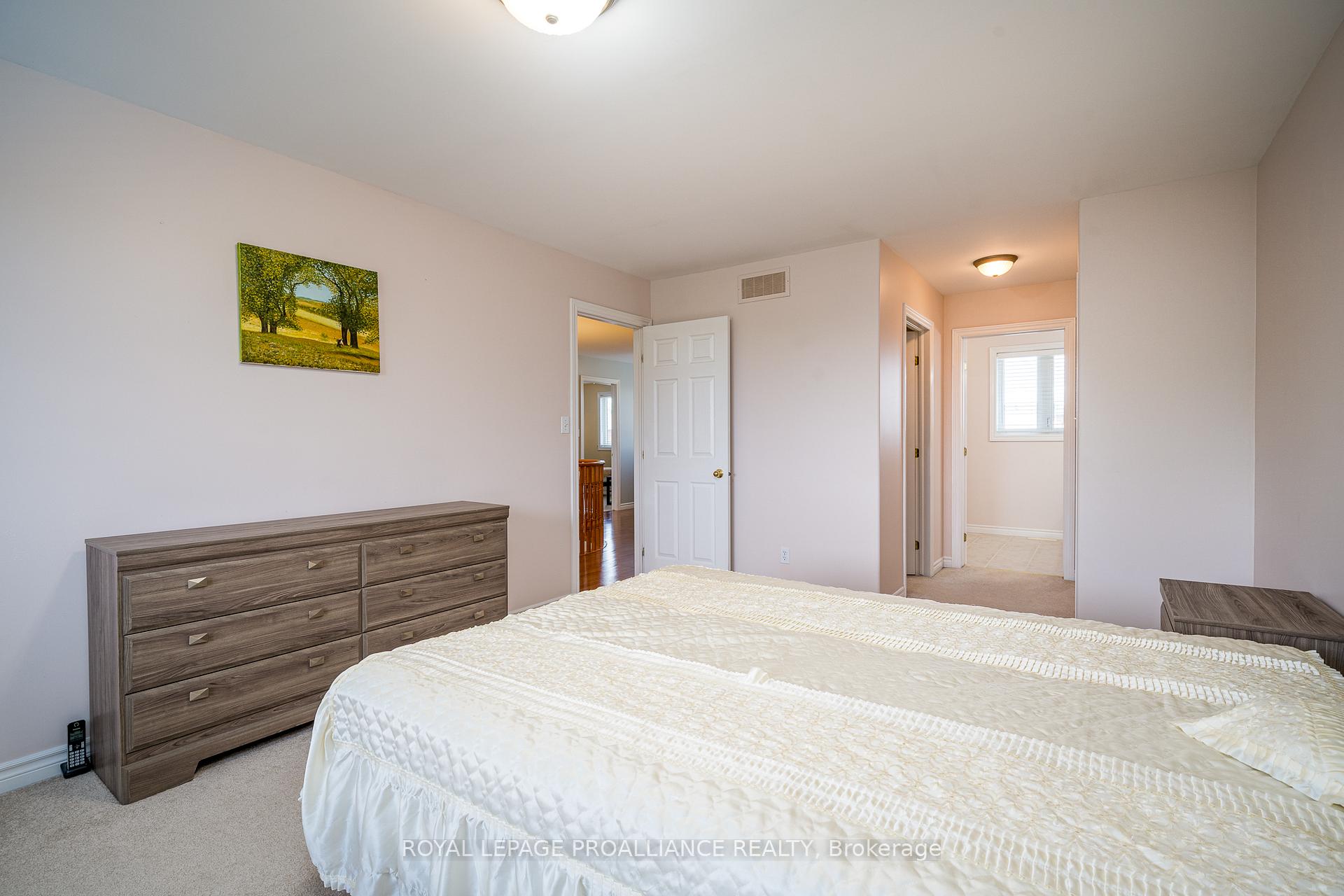 Photo 26 of 25 Simcoe Drive, Belleville, Thurlow Ward — HOMEH