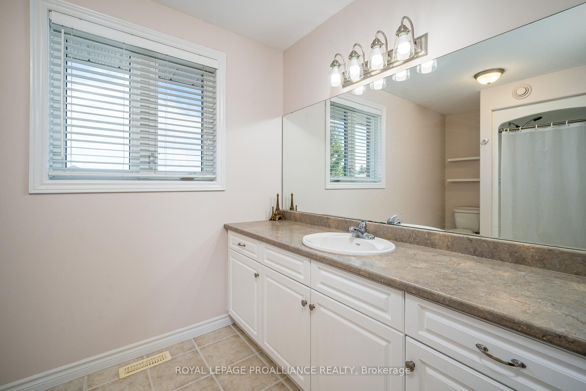 Photo 27 of 25 Simcoe Drive, Belleville, Thurlow Ward — HOMEH