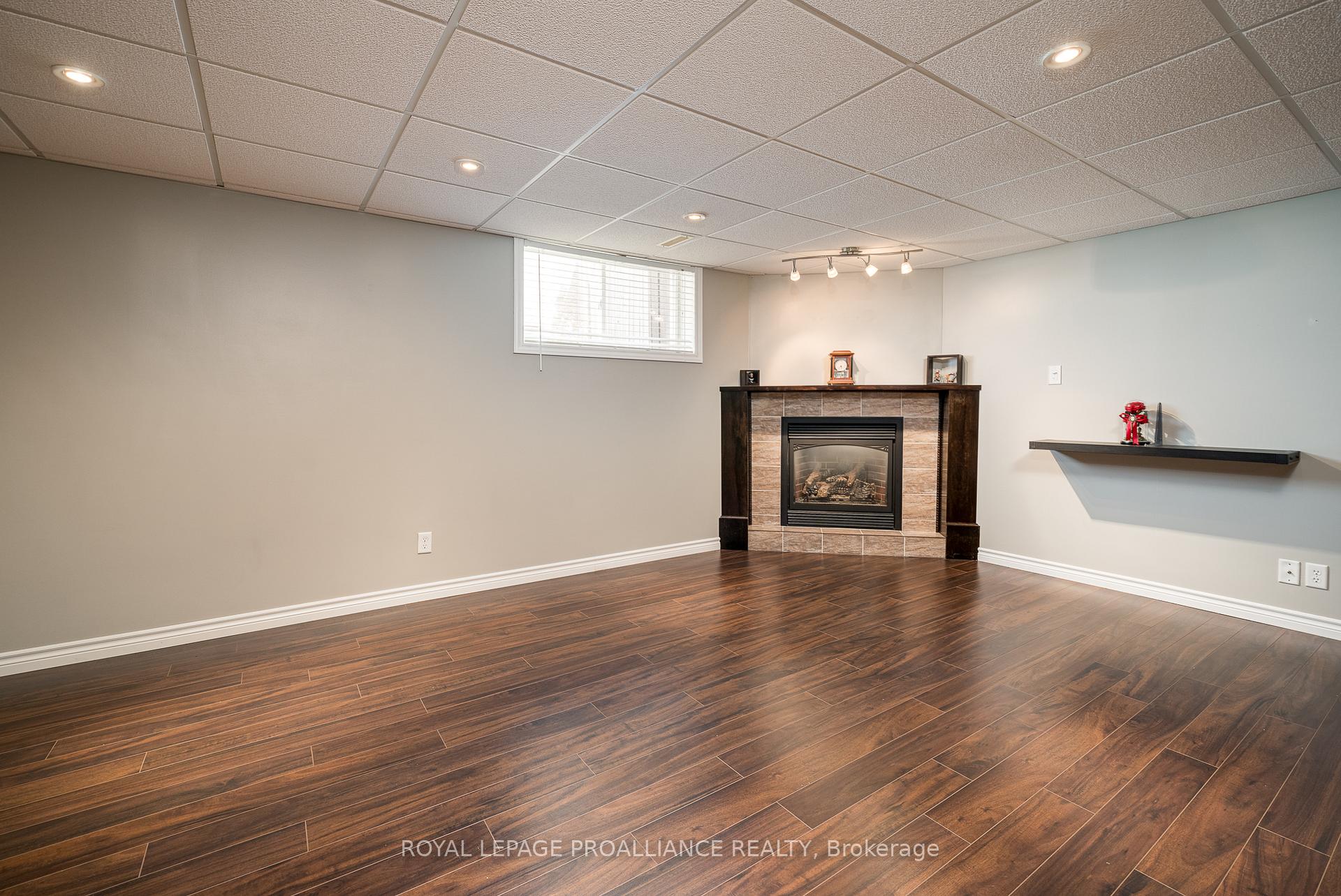 Photo 34 of 25 Simcoe Drive, Belleville, Thurlow Ward — HOMEH