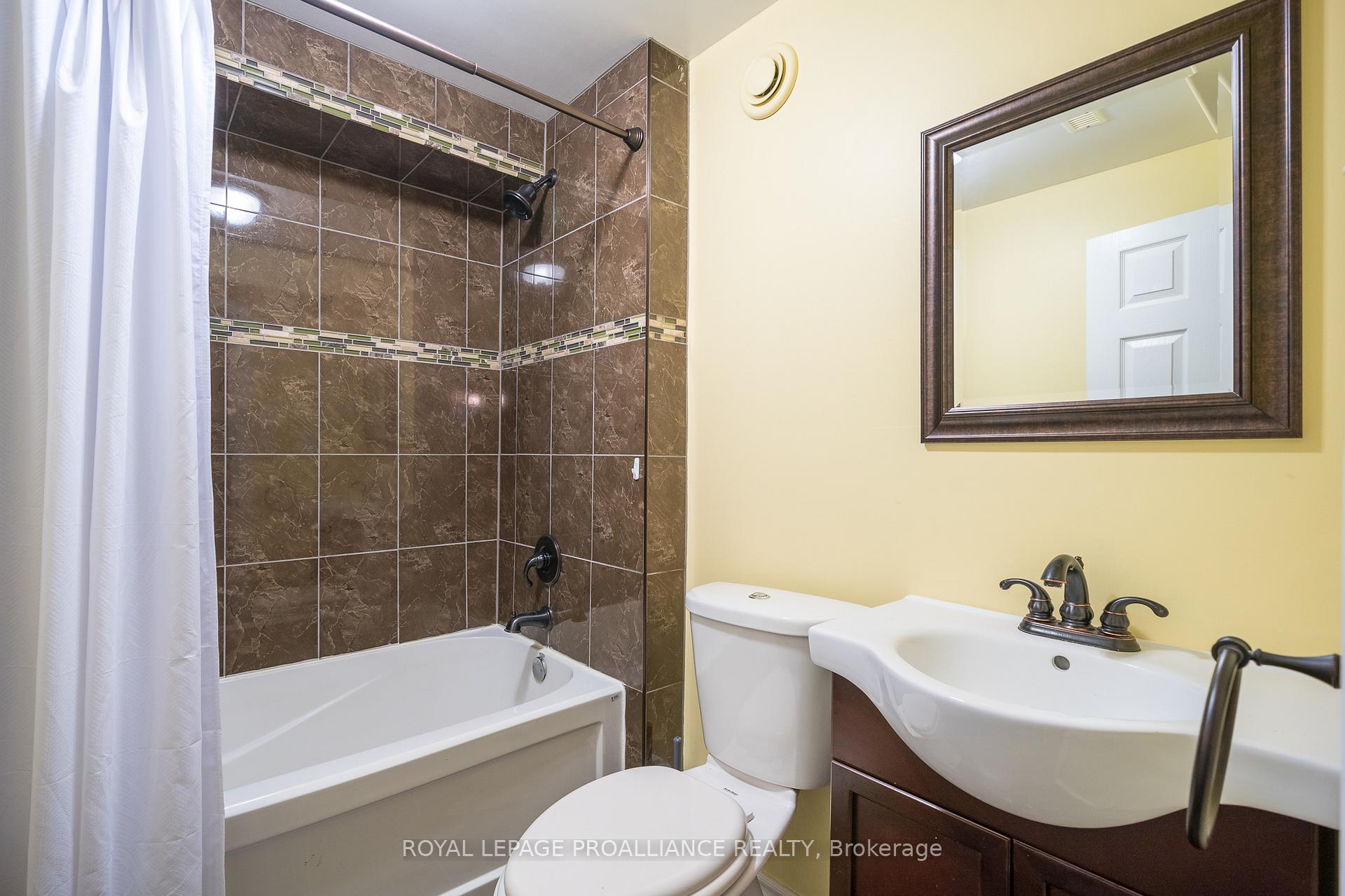 Photo 38 of 25 Simcoe Drive, Belleville, Thurlow Ward — HOMEH
