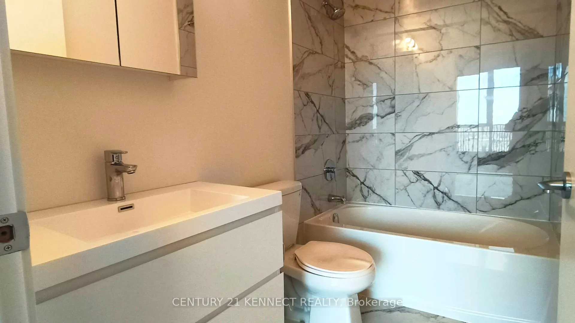 Photo 13 of Unit 1806, 38 Andre De Grasse Street, Markham, Unionville — HOMEH