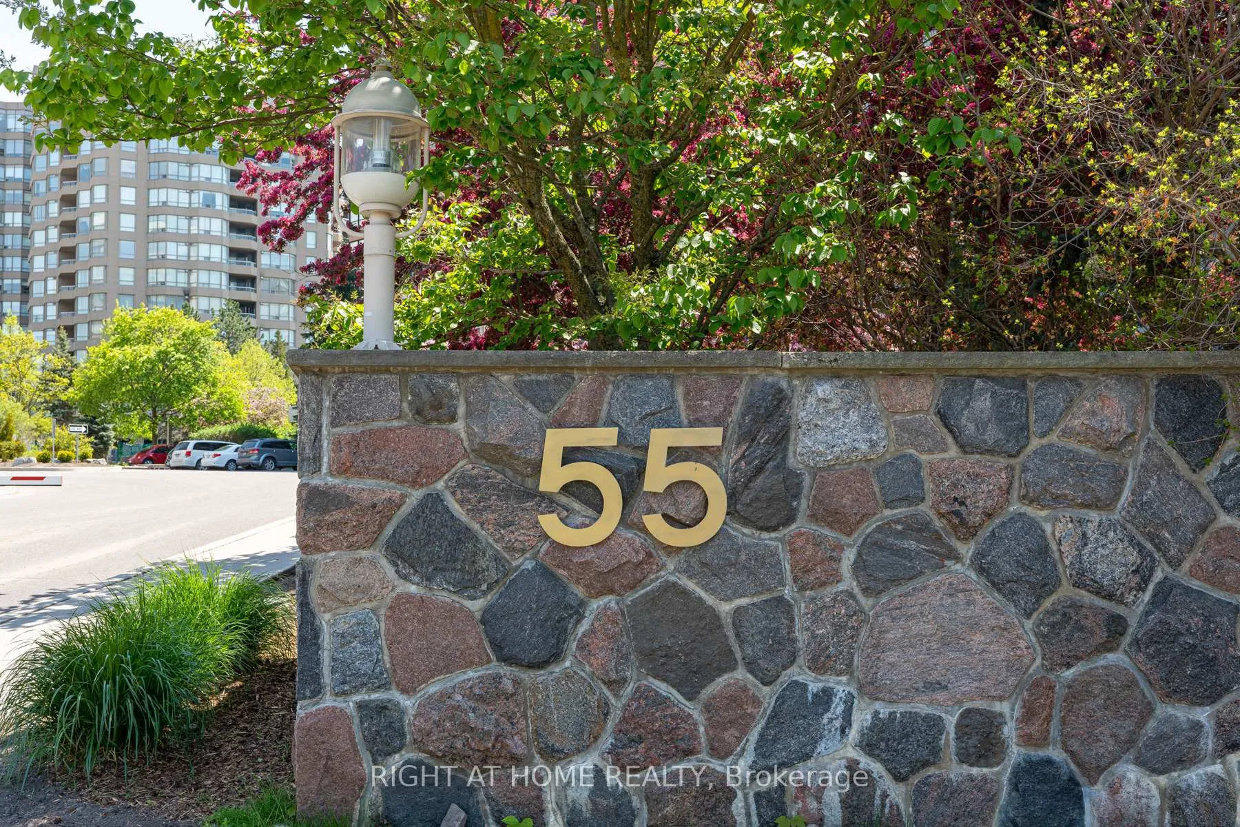 Photo 3 of Unit PH1, 55 Austin Drive, Markham, Markville — HOMEH
