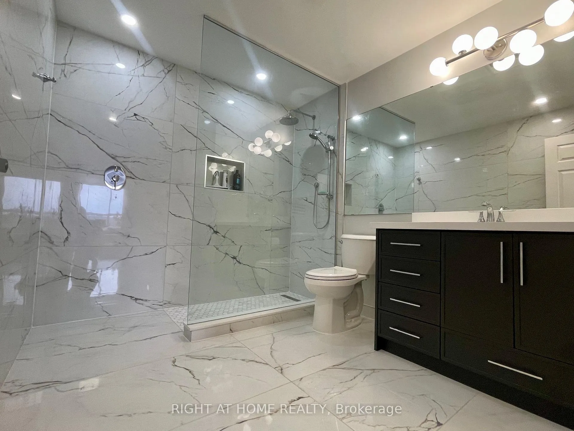 Photo 14 of Unit PH1, 55 Austin Drive, Markham, Markville — HOMEH