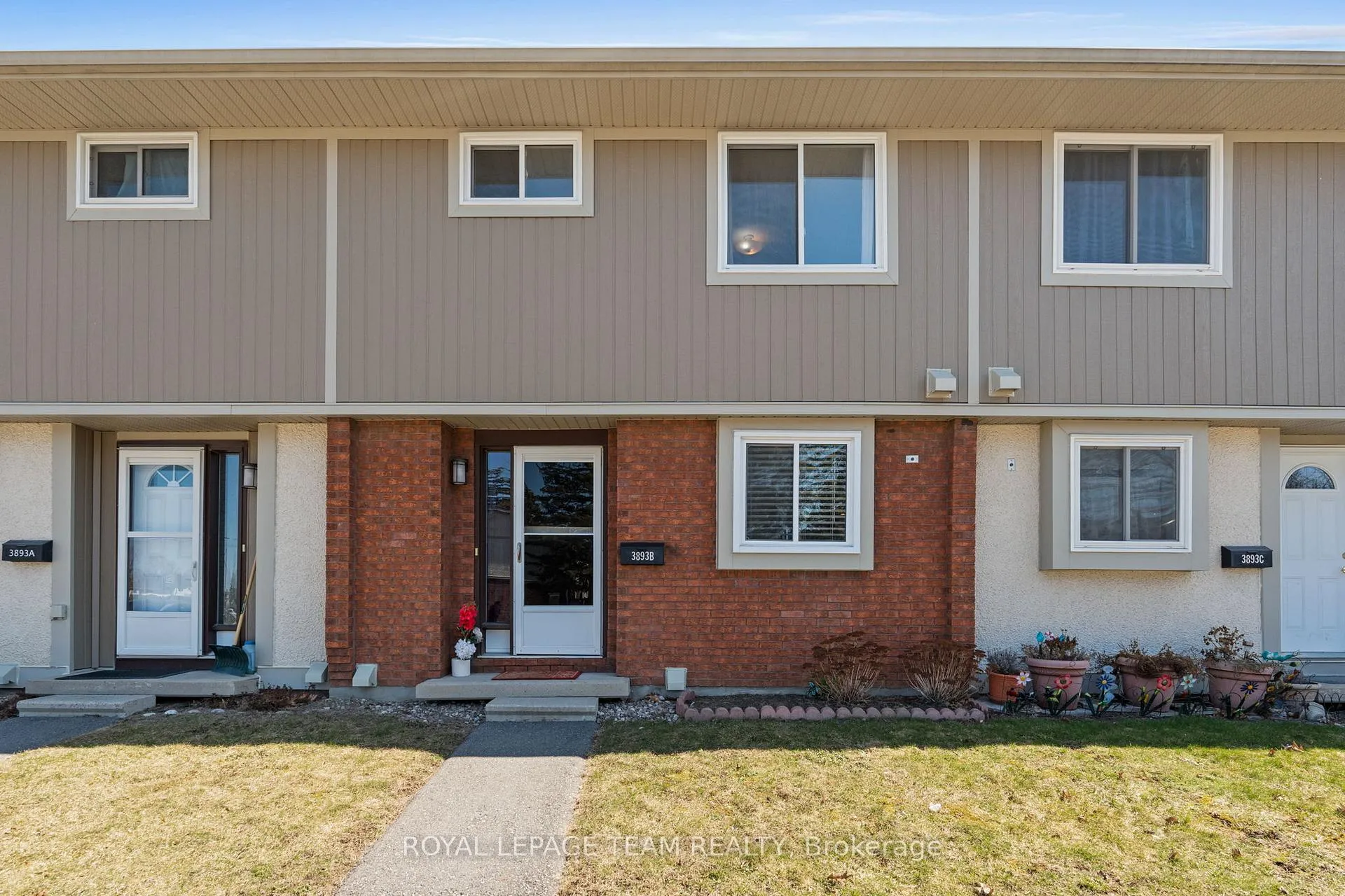 Photo 2 of 3893 B Old Richmond Road, Ottawa, Arbeatha Park — HOMEH