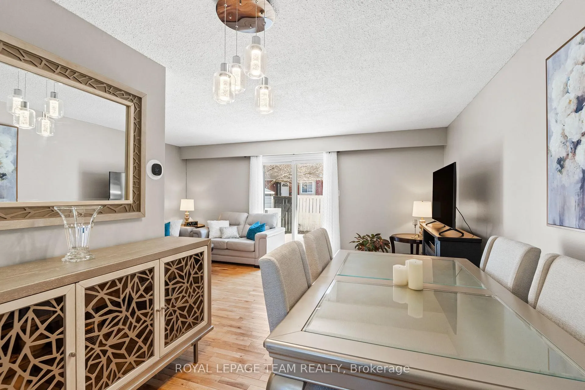 Photo 6 of 3893 B Old Richmond Road, Ottawa, Arbeatha Park — HOMEH