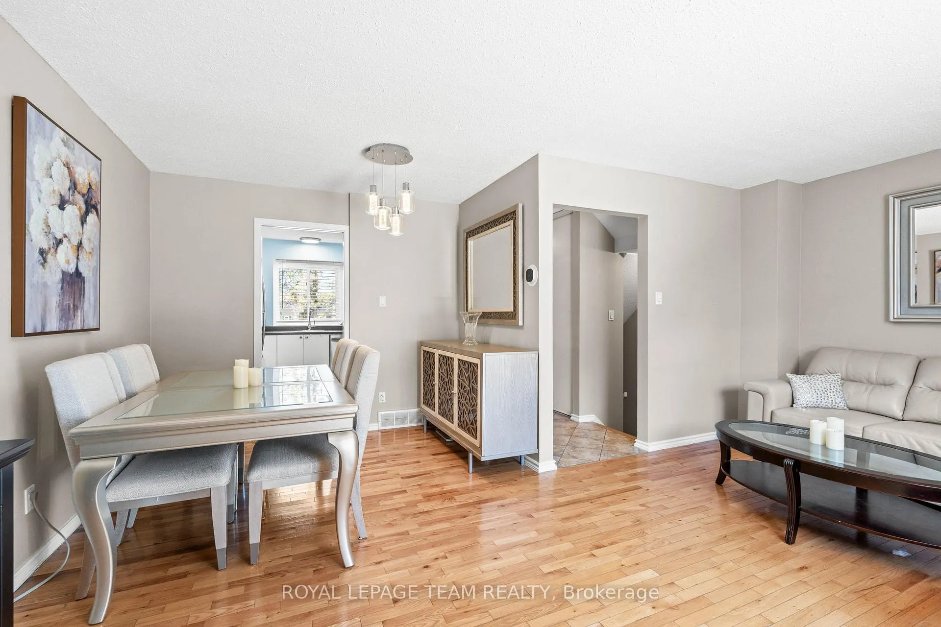 Photo 8 of 3893 B Old Richmond Road, Ottawa, Arbeatha Park — HOMEH