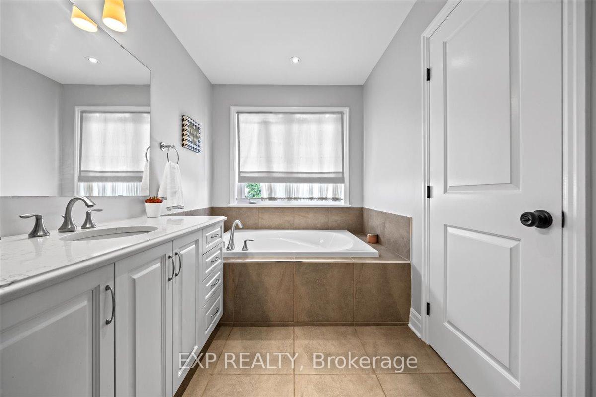 Photo 13 of 970 Caldermill Private, Ottawa, Barrhaven - Stonebridge — HOMEH