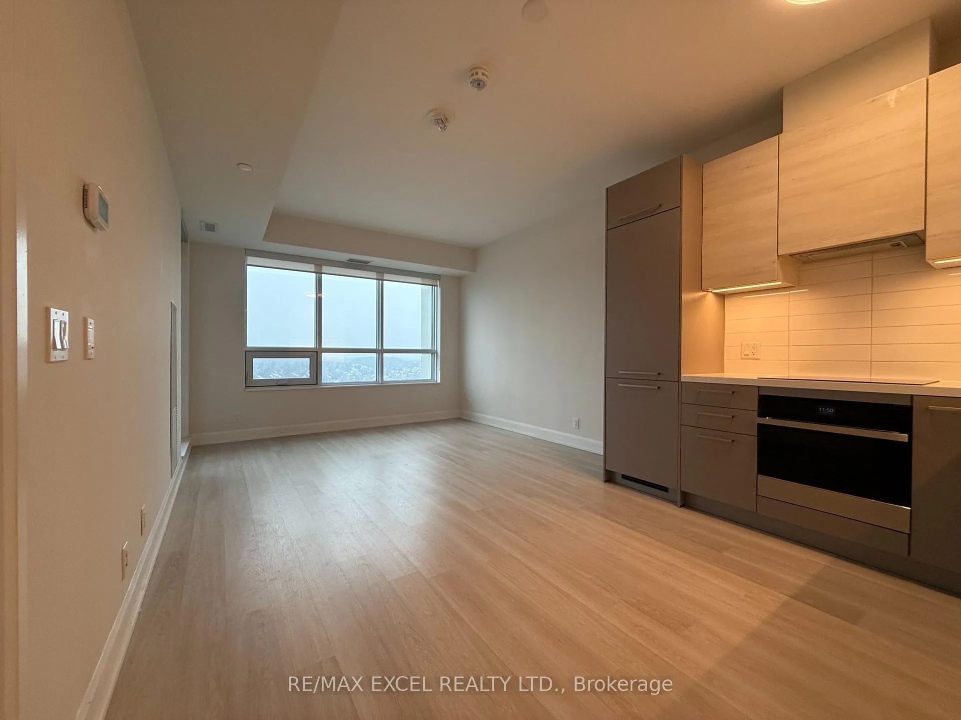 Photo 4 of Unit 1501, 38 Gandhi Lane, Markham, Commerce Valley — HOMEH