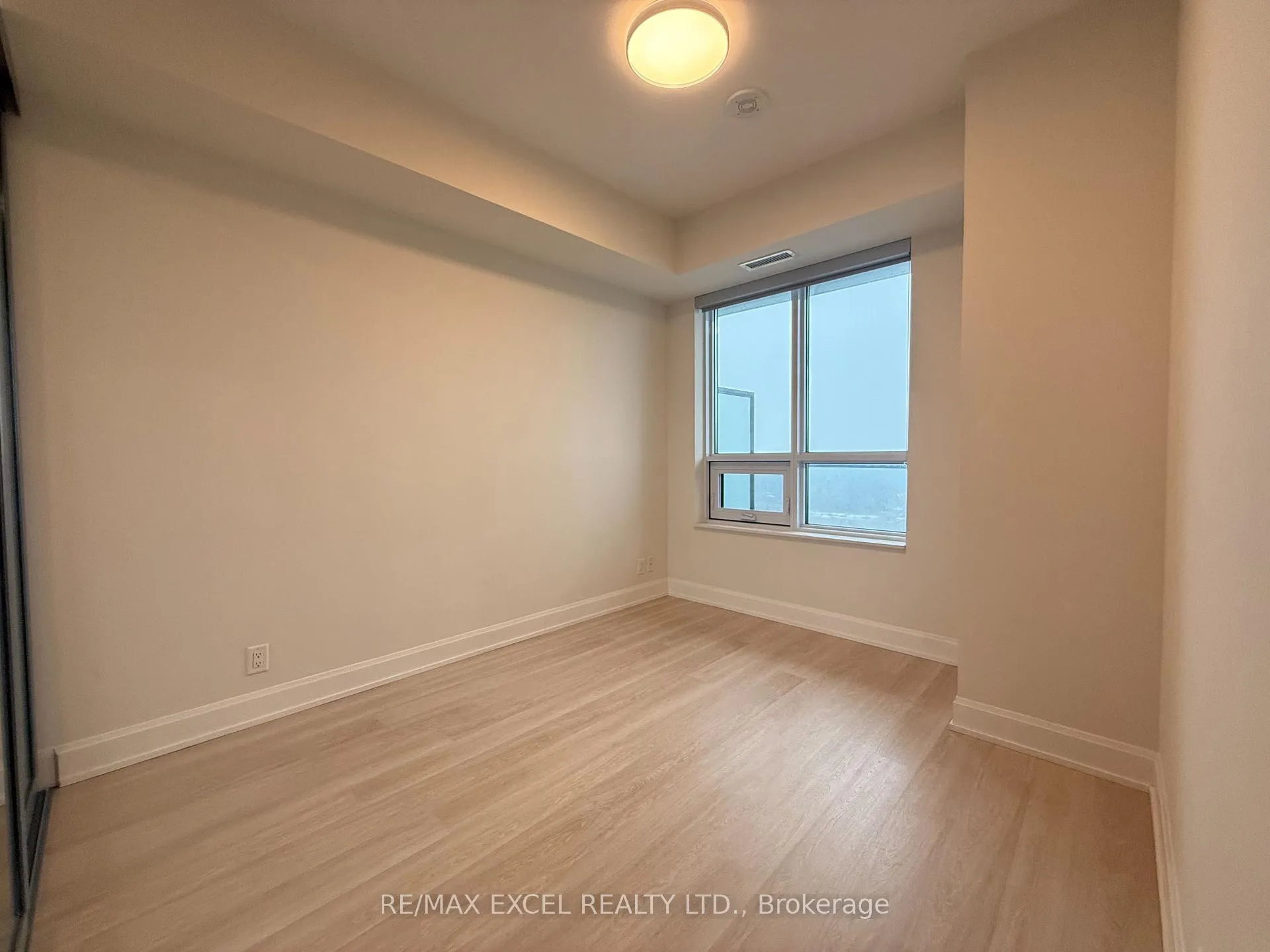 Photo 6 of Unit 1501, 38 Gandhi Lane, Markham, Commerce Valley — HOMEH